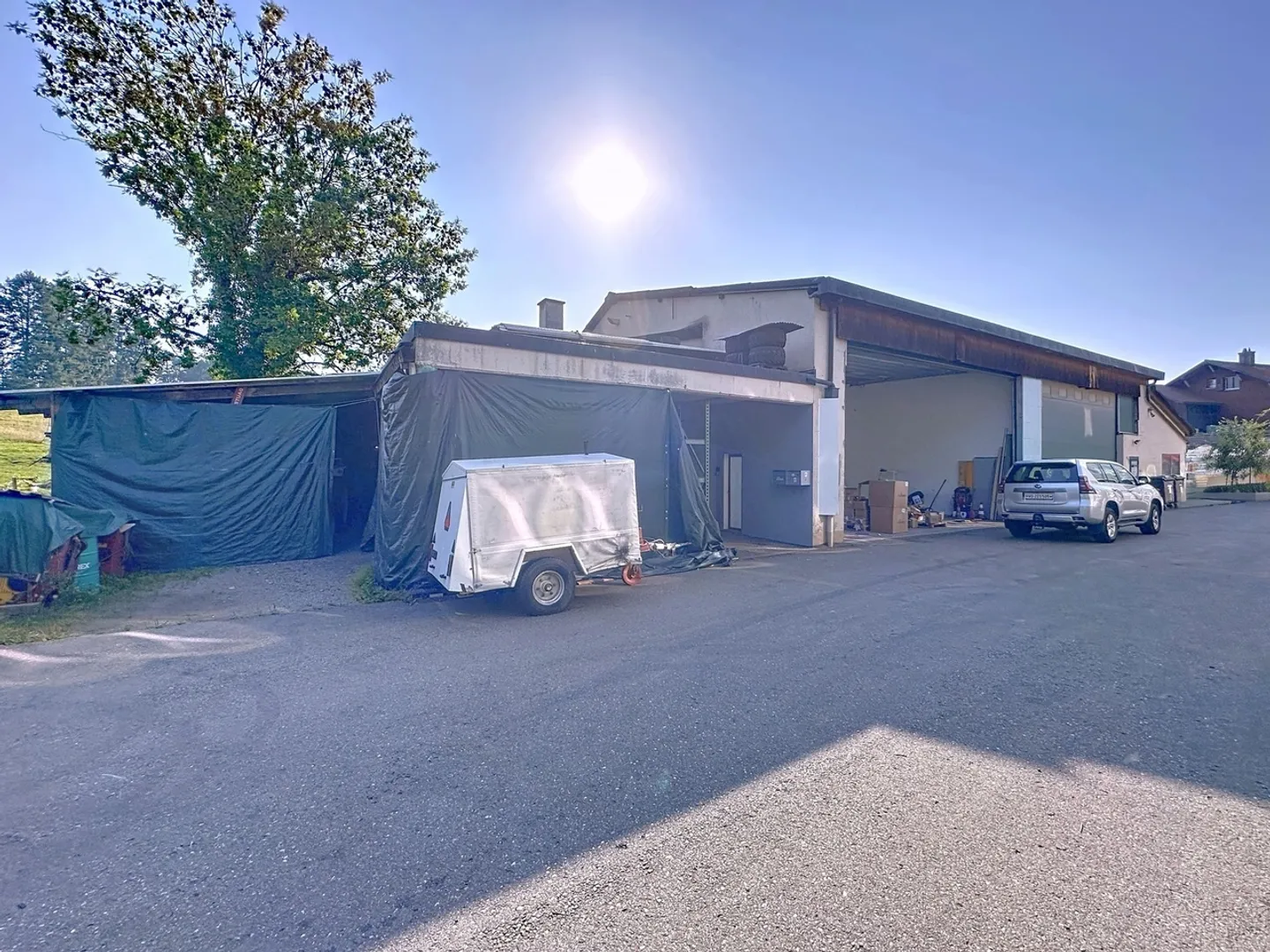 Mixed-use building for sale - Photo 6 of 11