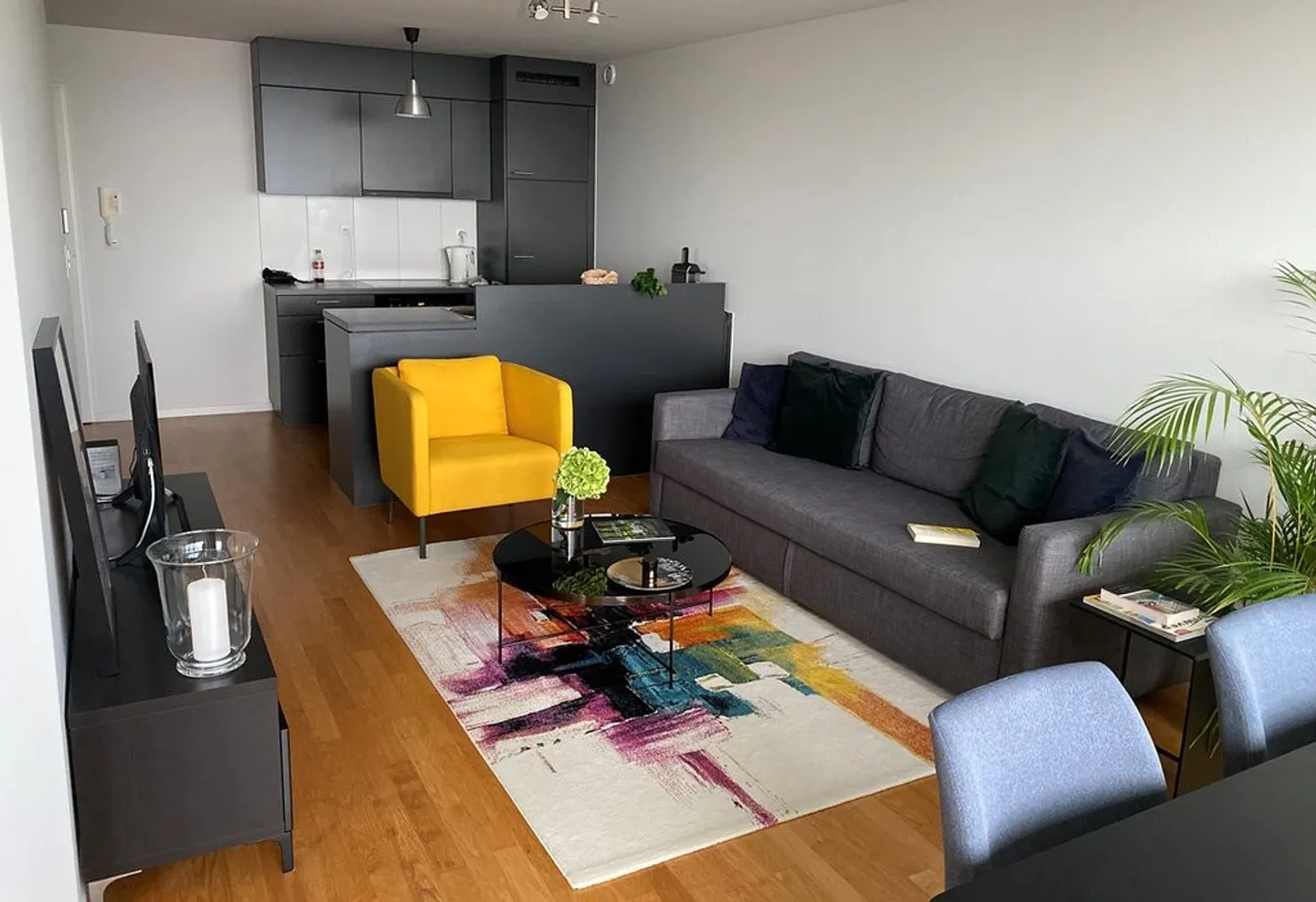 Your new home allows you to travel easily - Photo 5 of 10