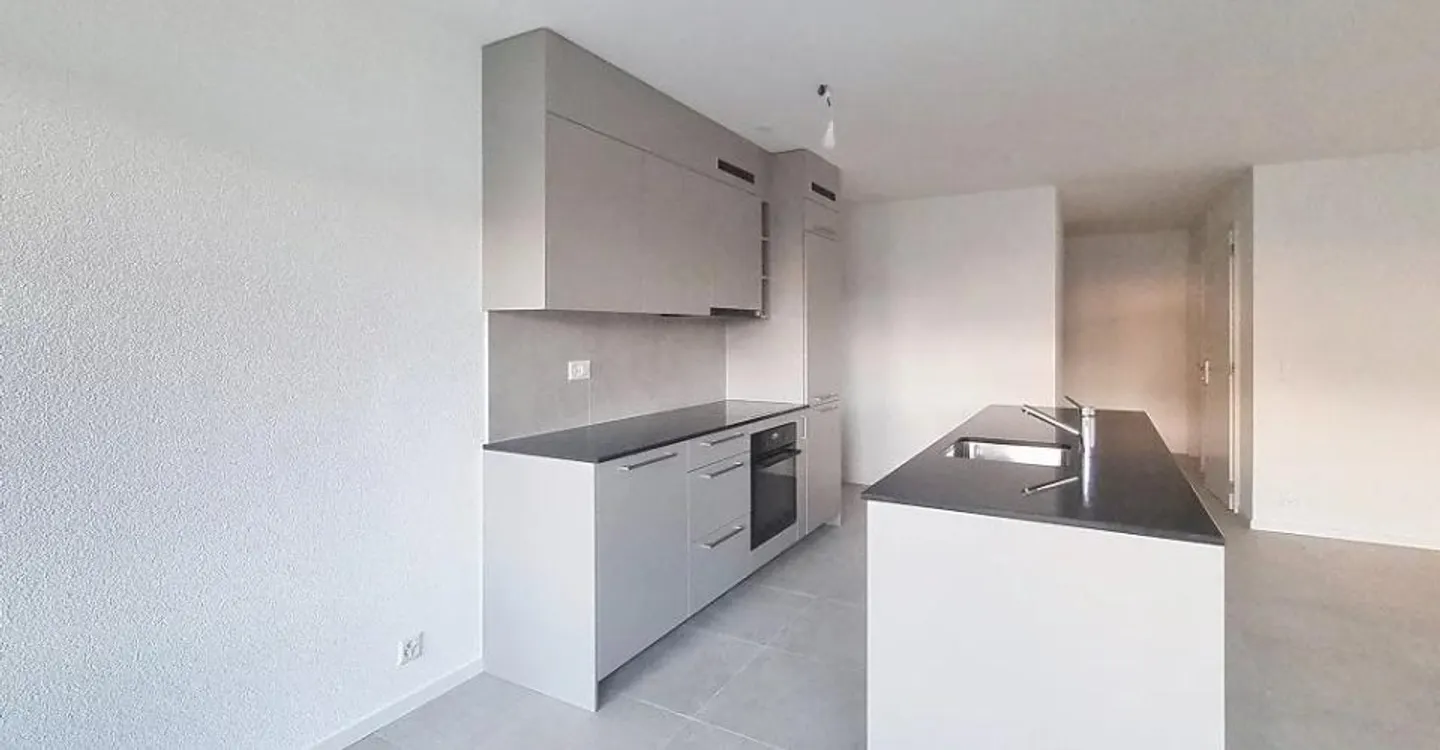 Große 4,5-Zimmer-Wohnung im obersten Stockwerk - Foto 2 von 10