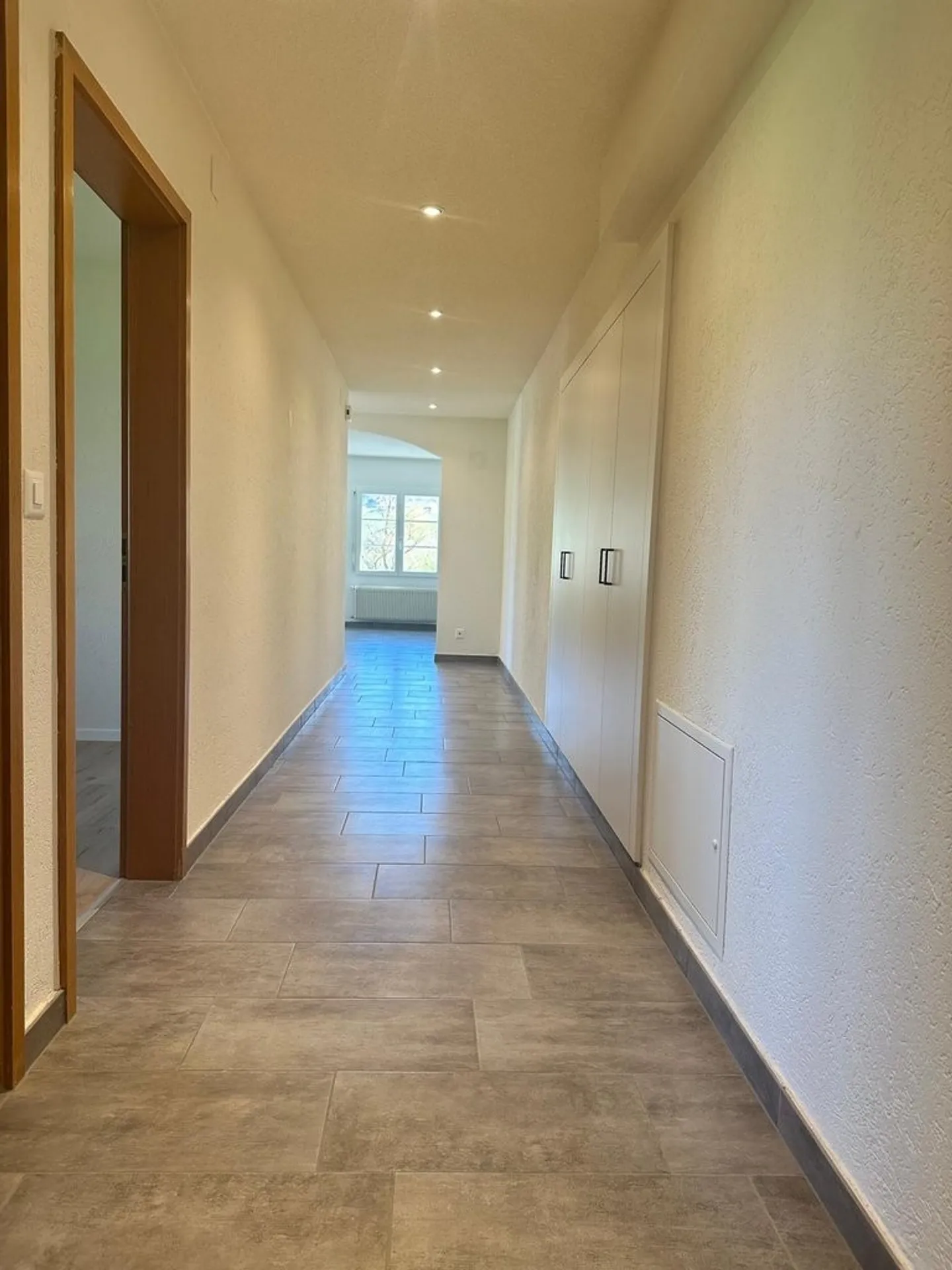 Un bel appartement de 3,5 pièces à louer au rez-de-chaussée à Orvin ! - Photo 6 sur 9