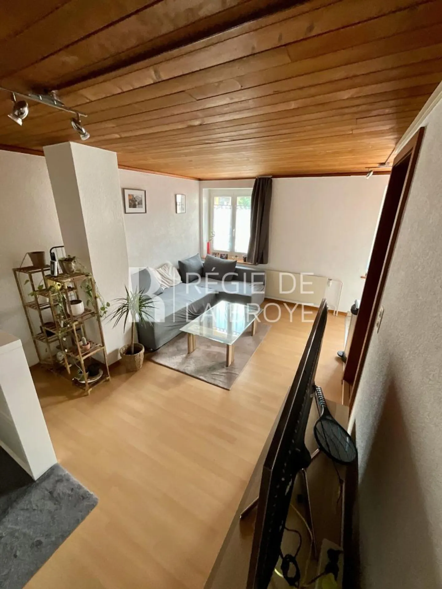 Charmant Appartement 2.5 pièces - Photo 1 sur 8