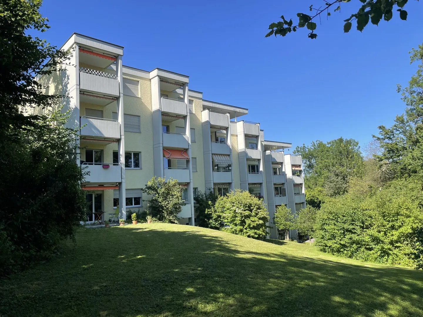 Zone résidentielle rurale, calme et ensoleillée - Photo 1 sur 9
