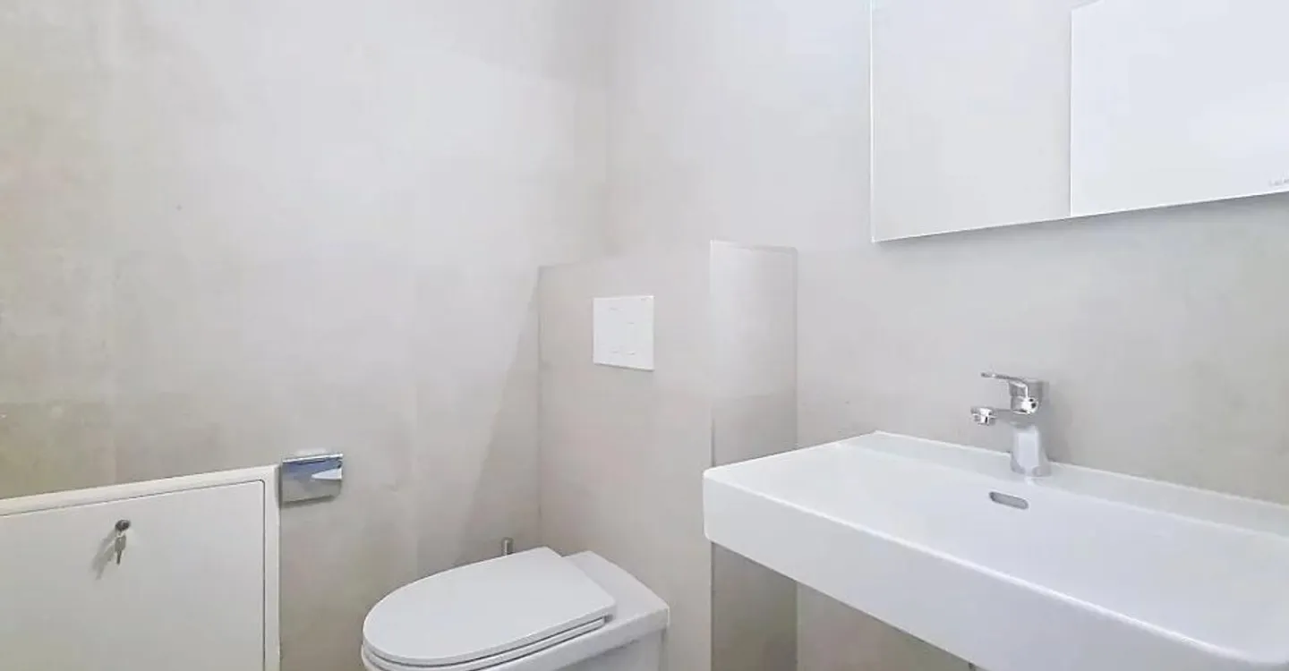 Große 4,5-Zimmer-Wohnung im obersten Stockwerk - Foto 3 von 10