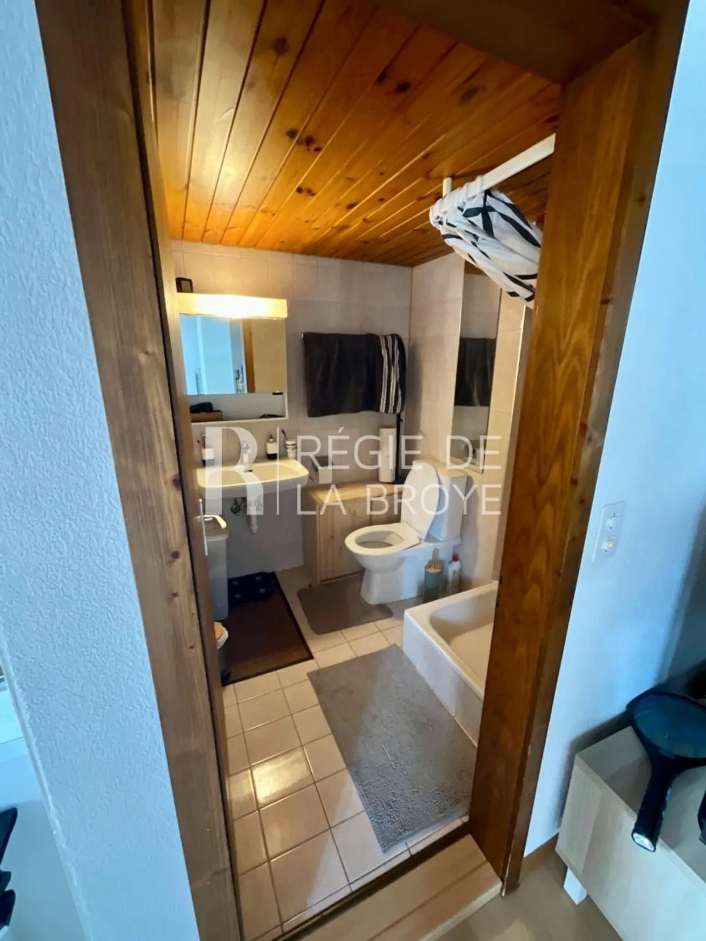 Charmant Appartement 2.5 pièces - Photo 6 sur 8