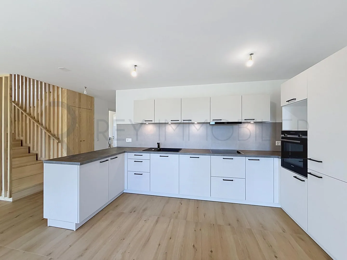 Triplex Charmant avec Jardin - Photo 2 sur 10