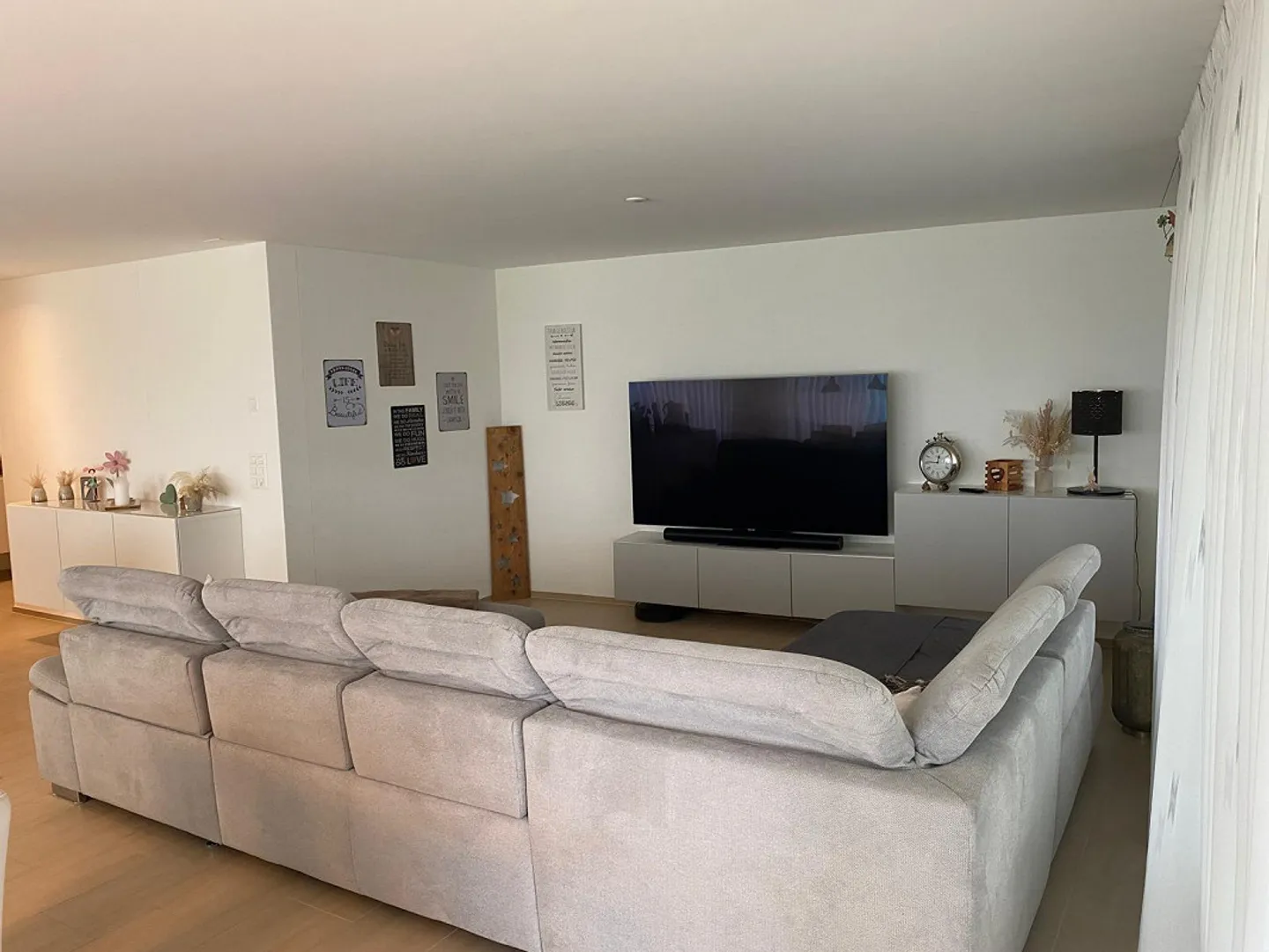 Grosszügige 5.5-Zimmer-Wohnung in Algetshausen (1. OG) - Foto 3 von 15