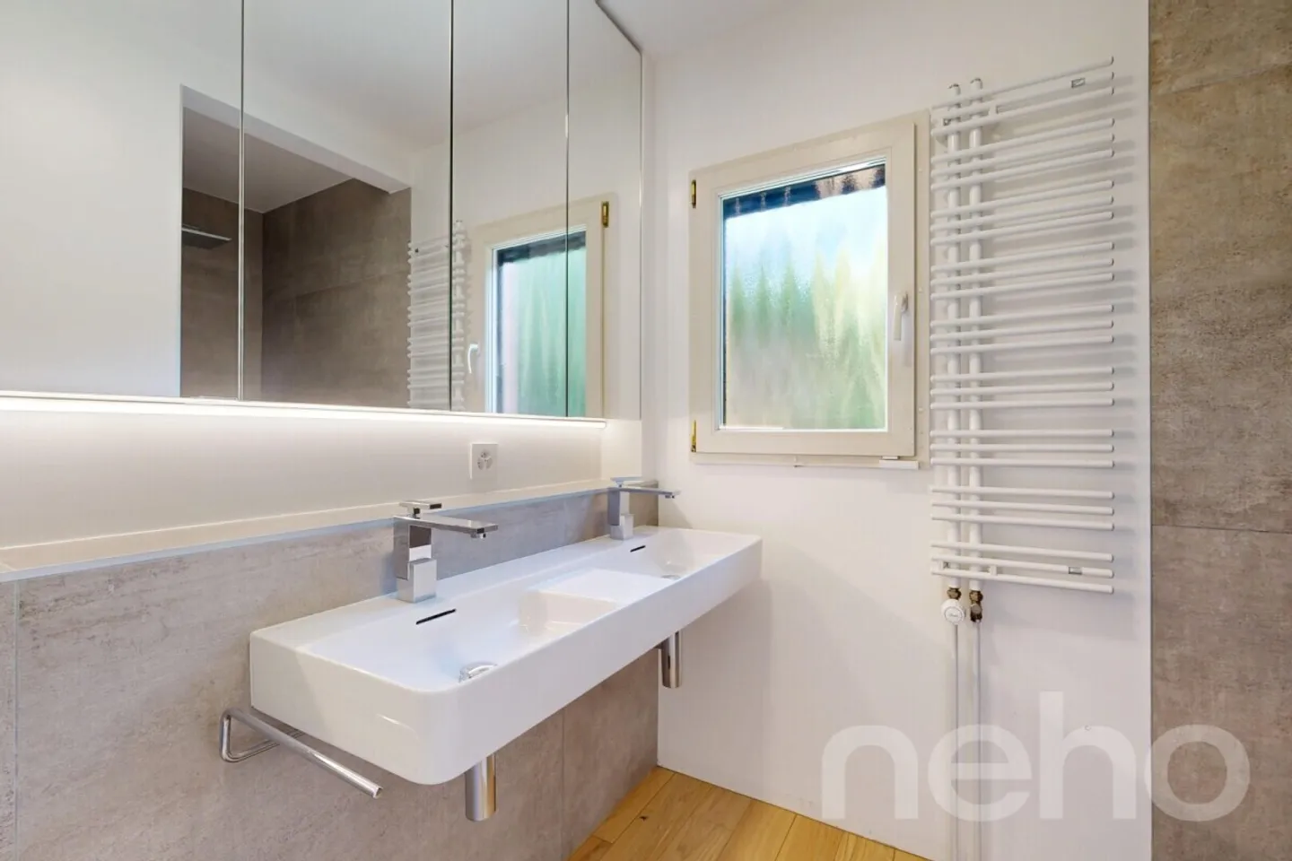 Fully renovated chalet in Arzier - absolute calm, panoramic view - Photo 7 of 12