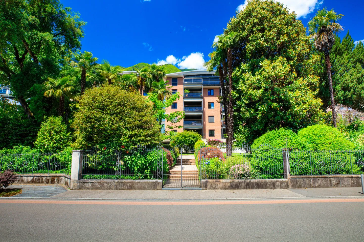 MURALTO - Attique spacieux avec vue sur le lac Majeur - Photo 34 sur 39