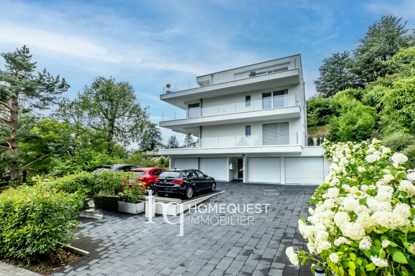 Appartement Élégant avec Terrasse - Photo 3 sur 9