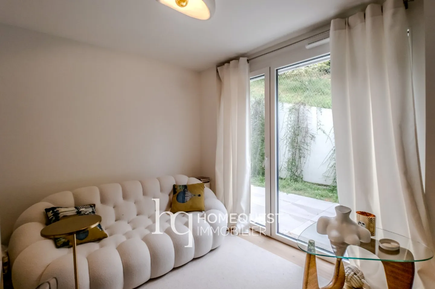 Appartement Élégant avec Terrasse - Photo 7 sur 9