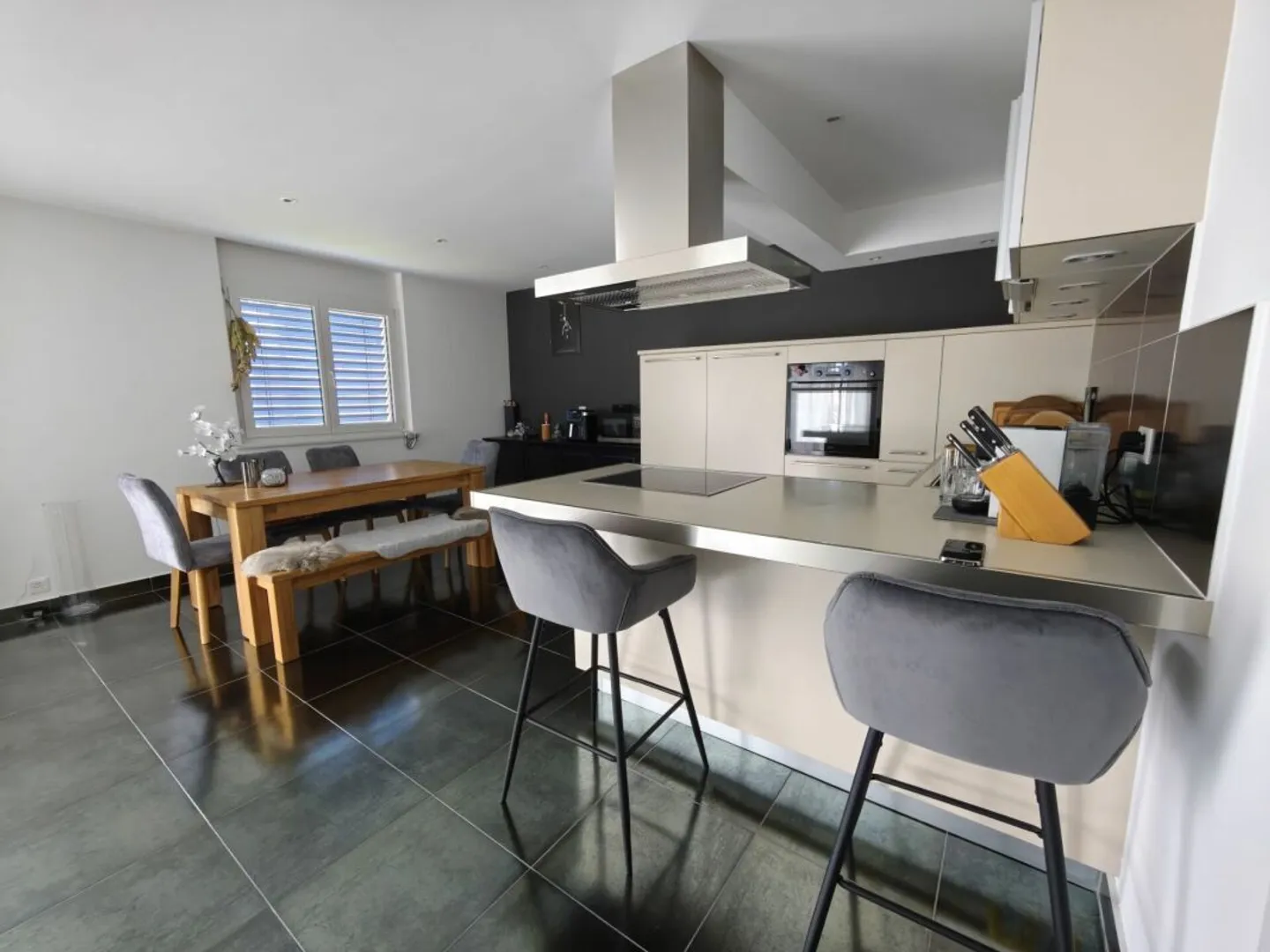 5.5 Room Apartment in the Center of Monthey - Photo 2 of 16