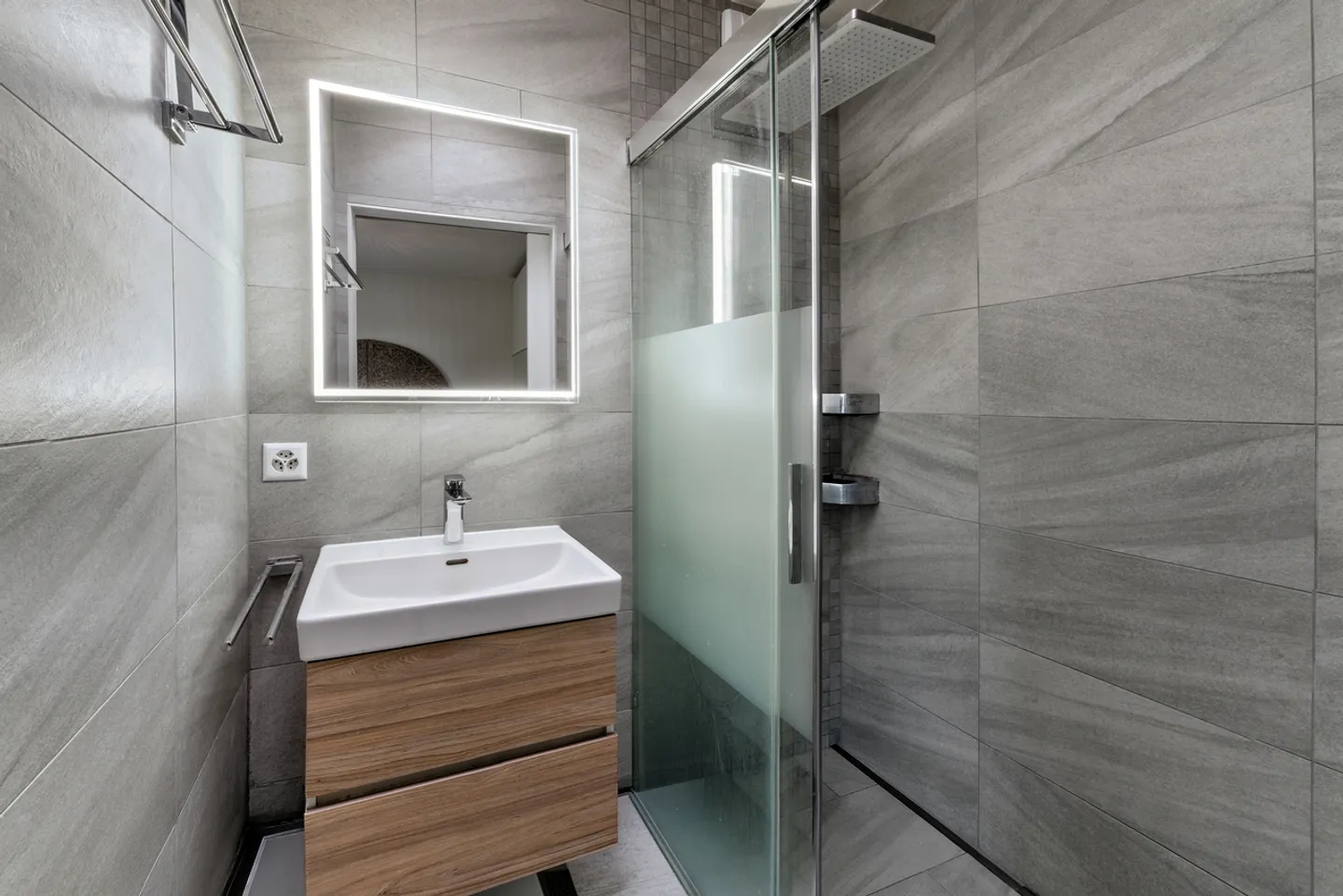 Villa contemporanea angolare - Foto 11 di 11