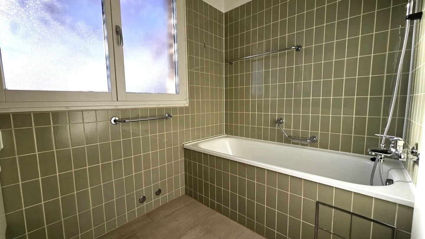 LA TUA OPPORTUNITÀ – APPARTAMENTO DI 4,5 STANZE CON POTENZIALE! - Foto 5 di 10