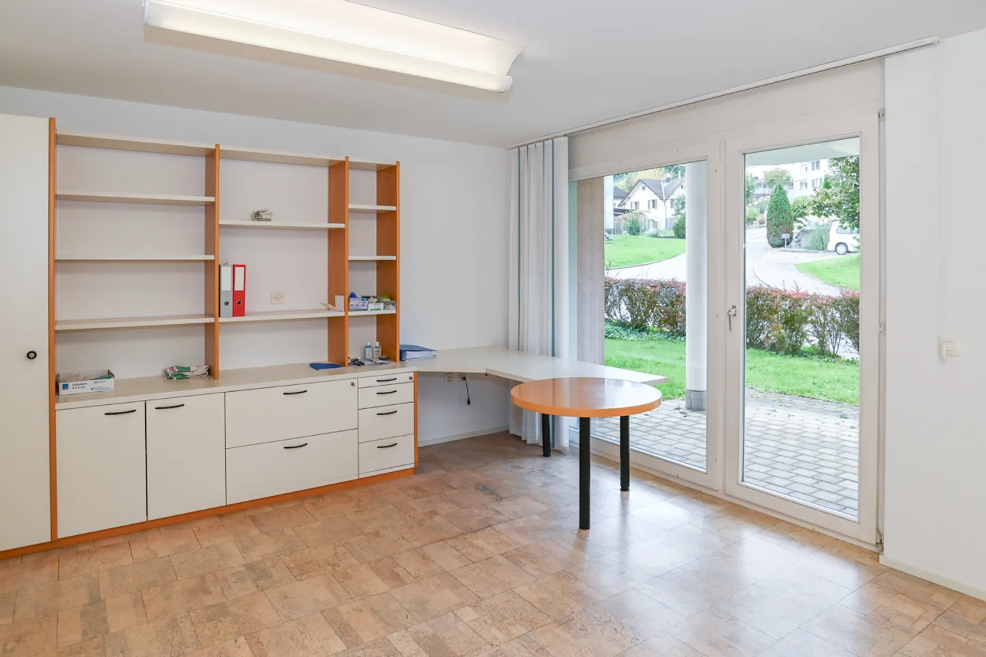 «Rollstuhlgängige Gewerberäume im Erdgeschoss / vielseitig nutzbar» - Photo 8 of 14