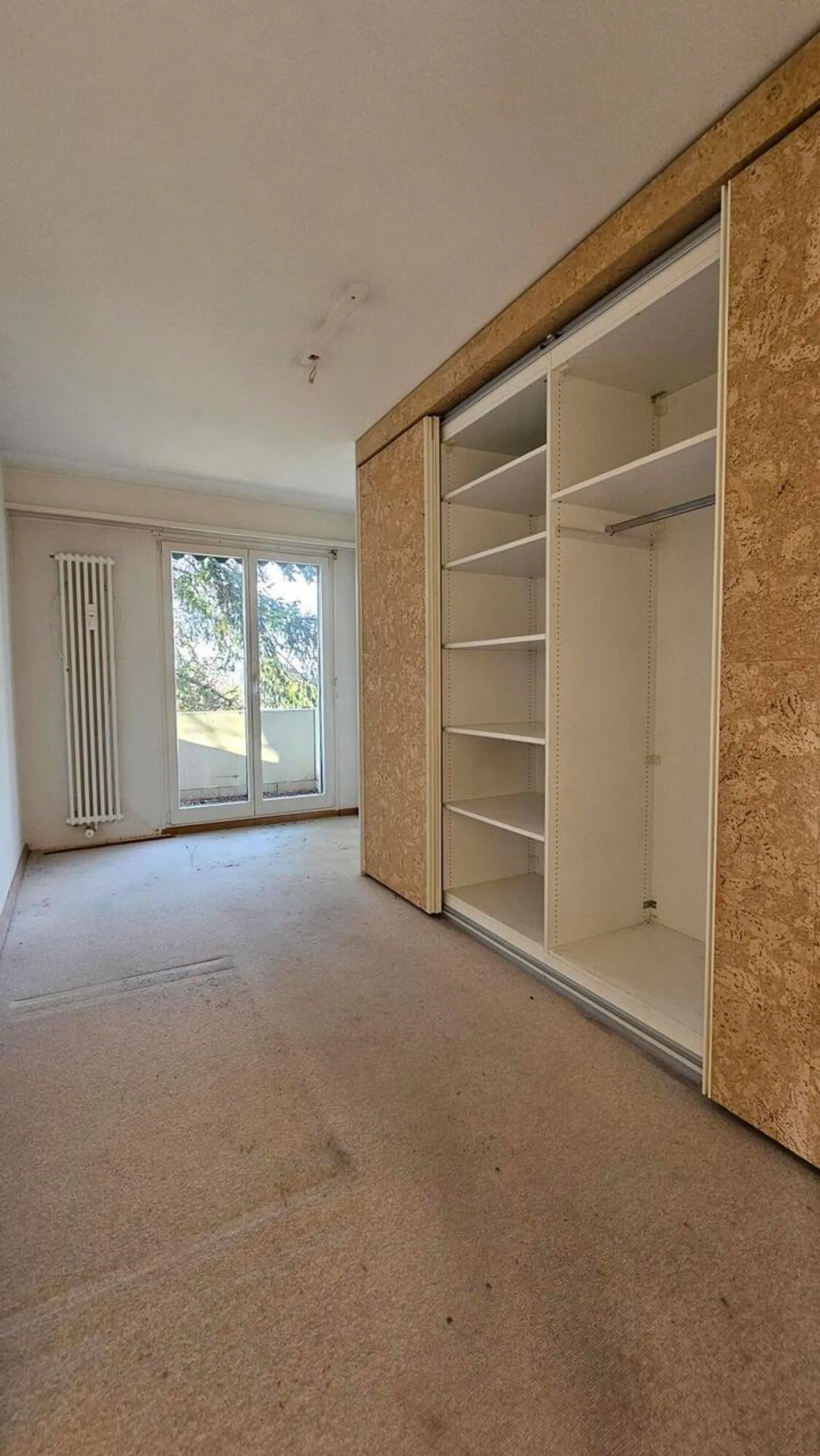 LA TUA OPPORTUNITÀ – APPARTAMENTO DI 4,5 STANZE CON POTENZIALE! - Foto 8 di 10