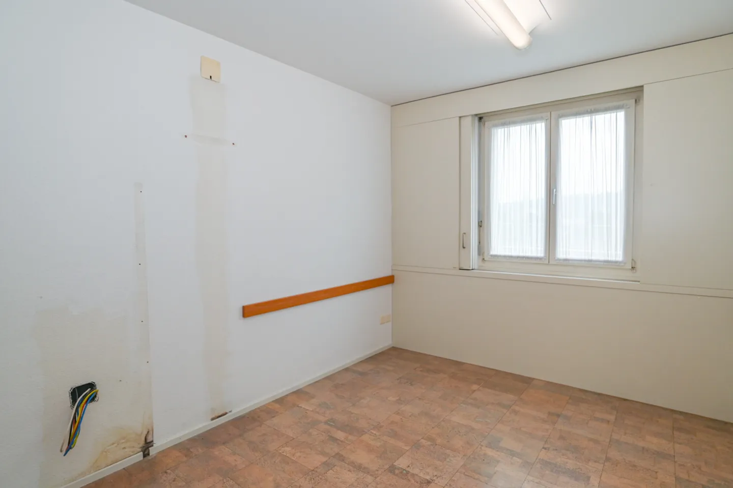 «Rollstuhlgängige Gewerberäume im Erdgeschoss / vielseitig nutzbar» - Photo 12 of 14