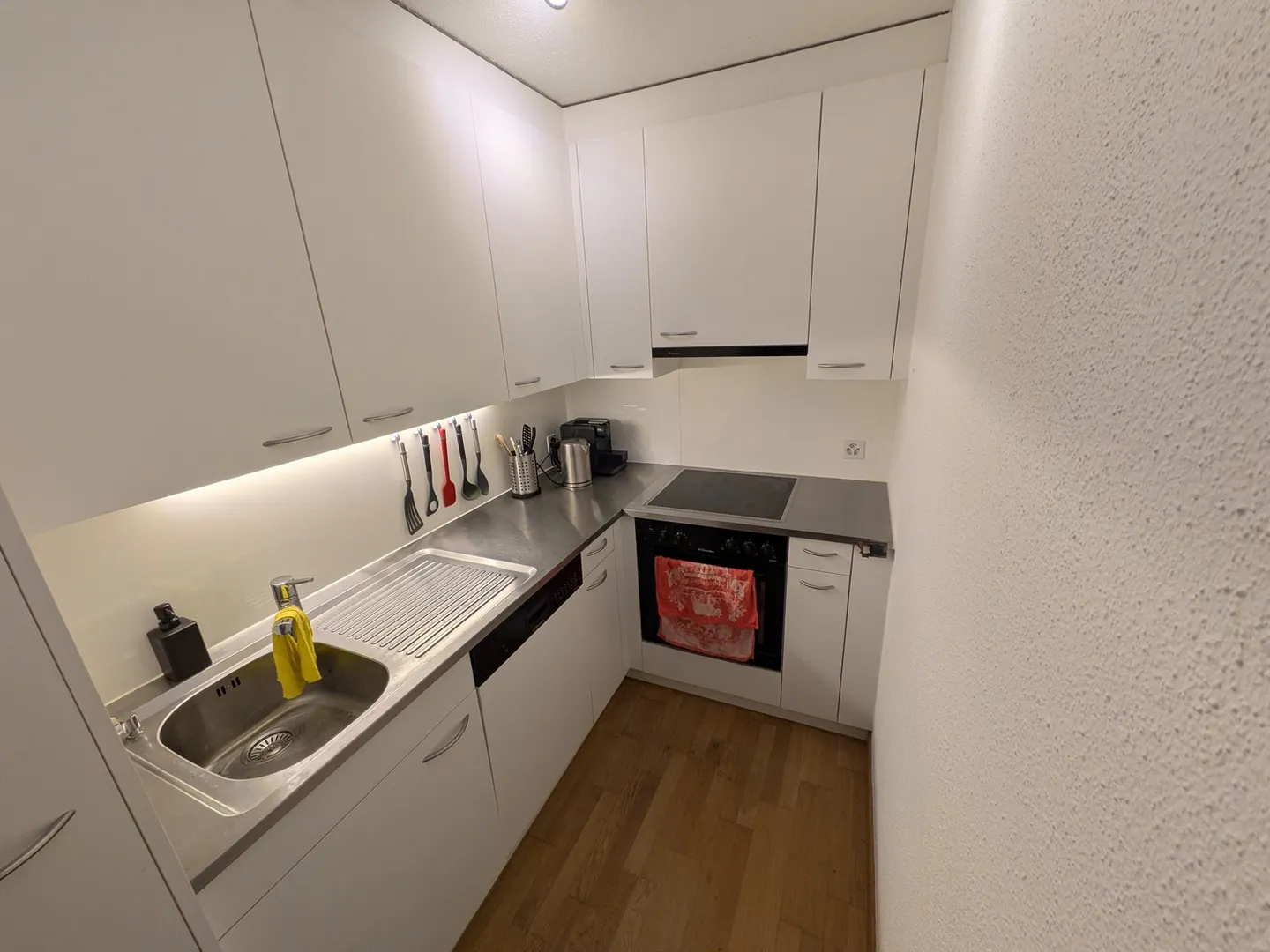2 ROOM APARTMENT IN LUCERNE, FURNISHED, TEMPORARY - Photo 4 of 10