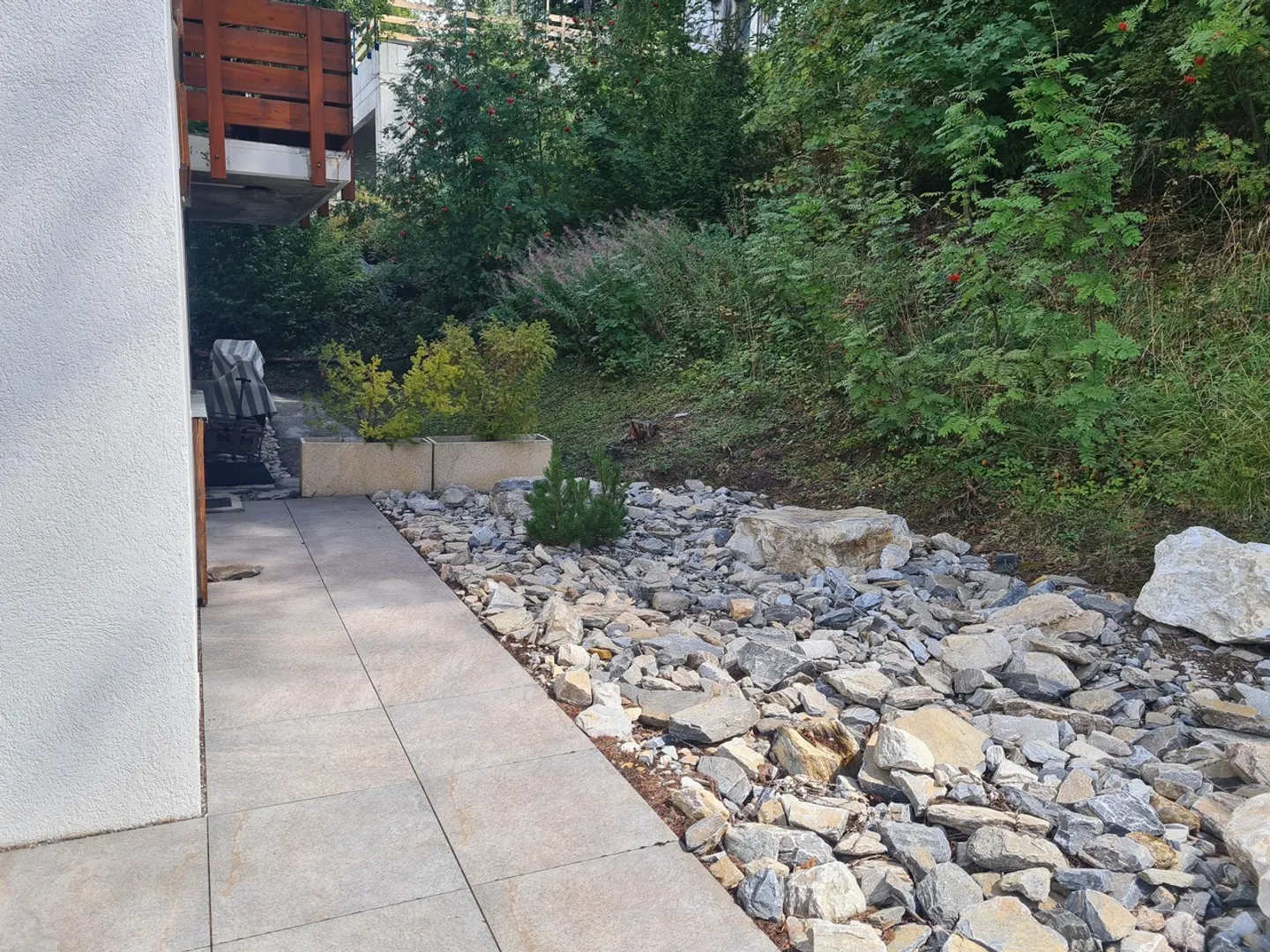 Charming Studio with Terrace - Photo 12 of 17