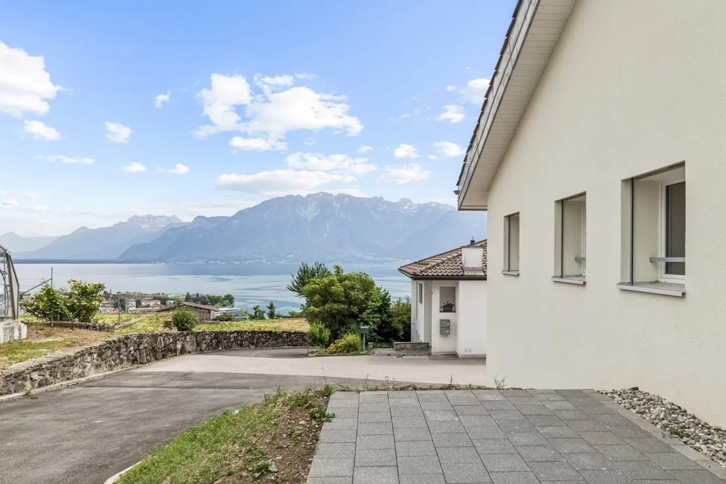 Duplex Rénové avec Vue sur le Lac - Photo 9 sur 11