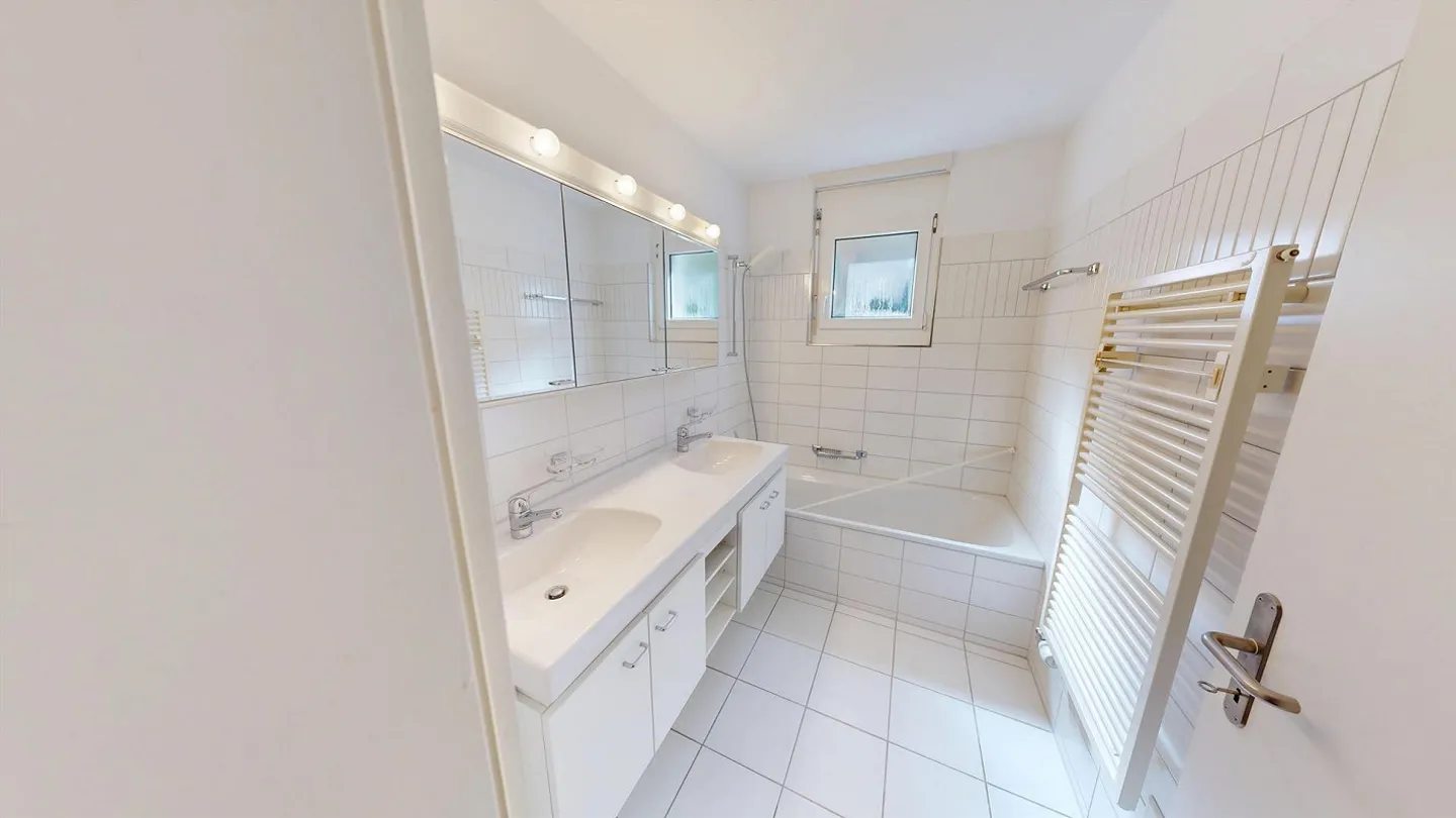 3.5-room apartment with lake view - Photo 8 of 13