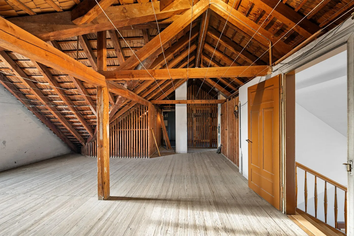 Appartamento mansardato con fascino d'epoca - Foto 9 di 13