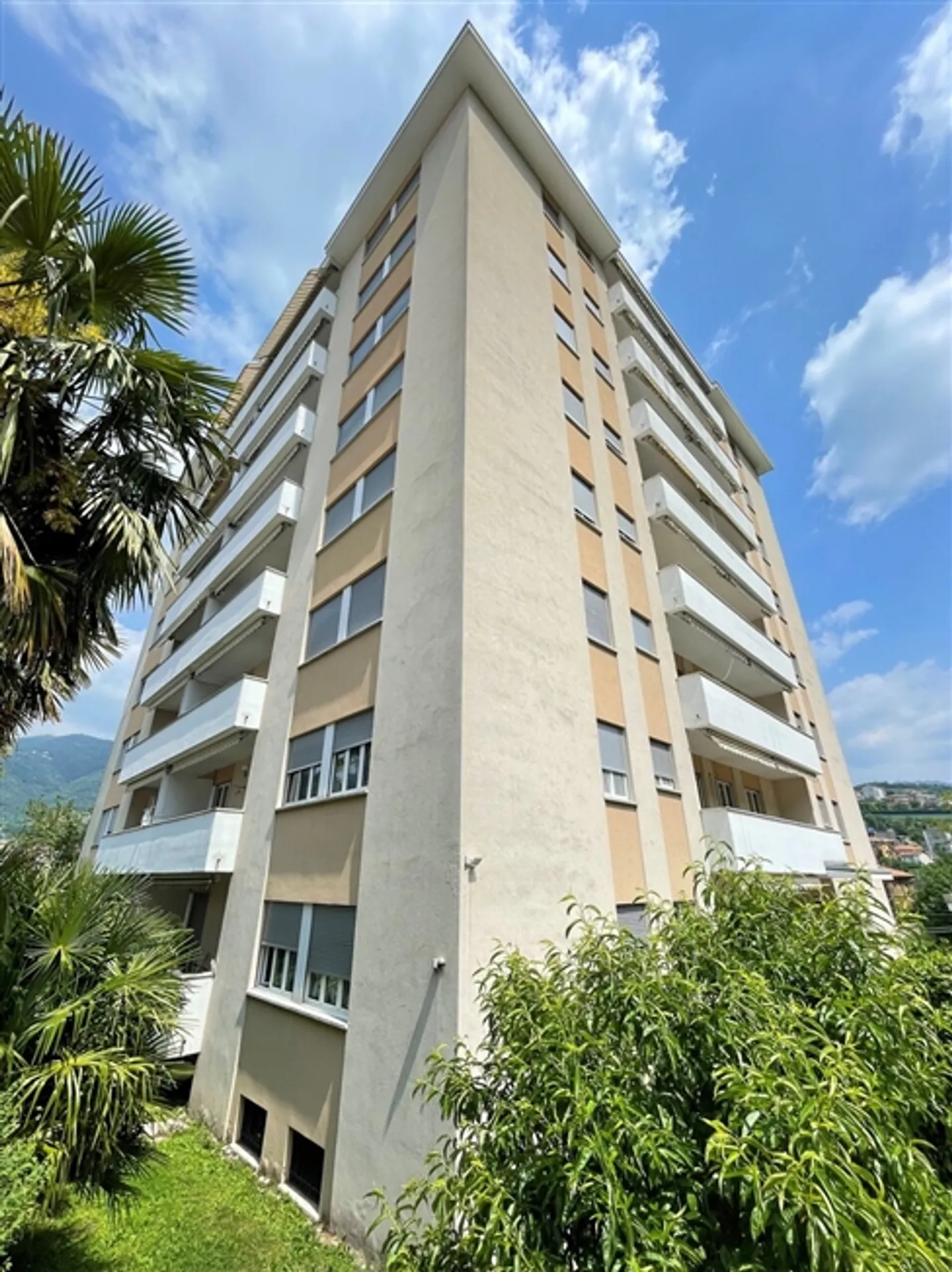 Appartement spacieux de 4,5 pièces rénové à Chiasso - Photo 9 sur 9