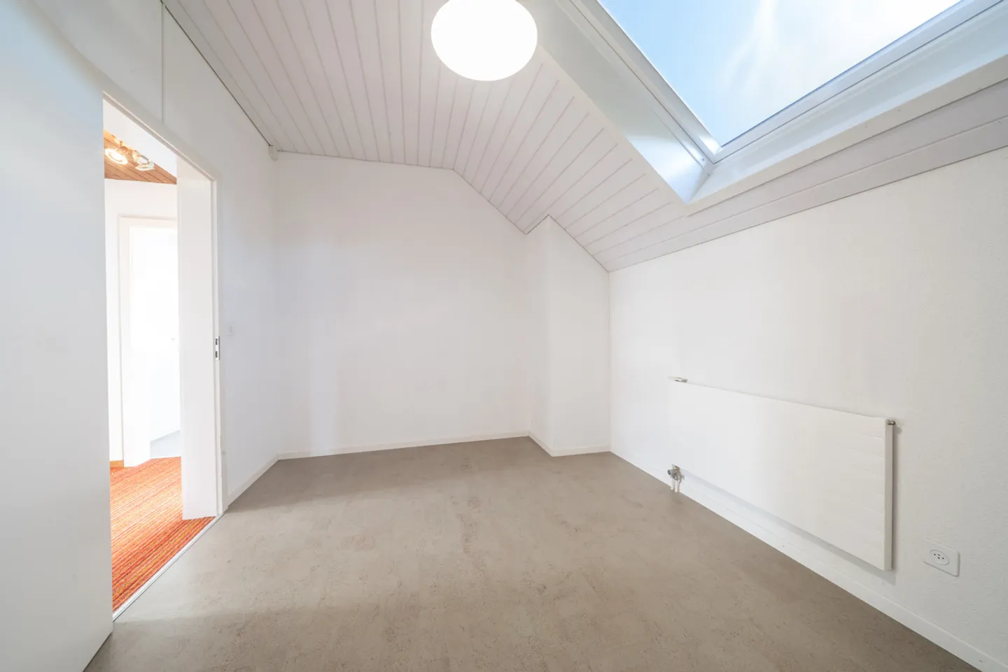 Maison individuelle détachée - Potentiel inclus ! - Photo 6 sur 9