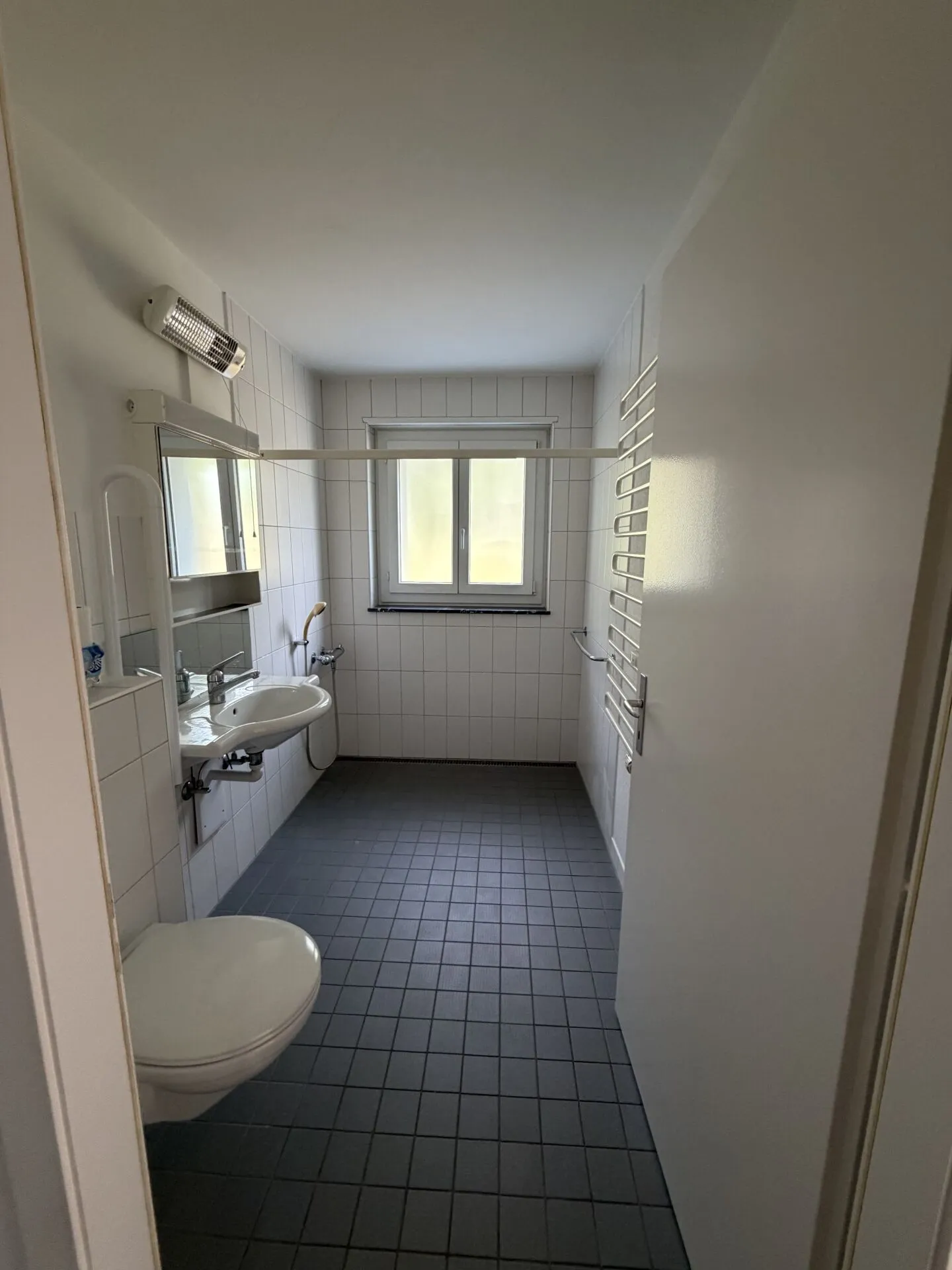 Barrier-free 3.5-room apartment with huge balcony in Urtenen-Schönbühl for rent! - Photo 10 of 18