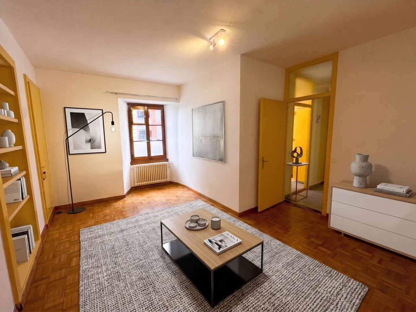 Studio di 35m² al piano terra di una dimora storica - Foto 1 di 8