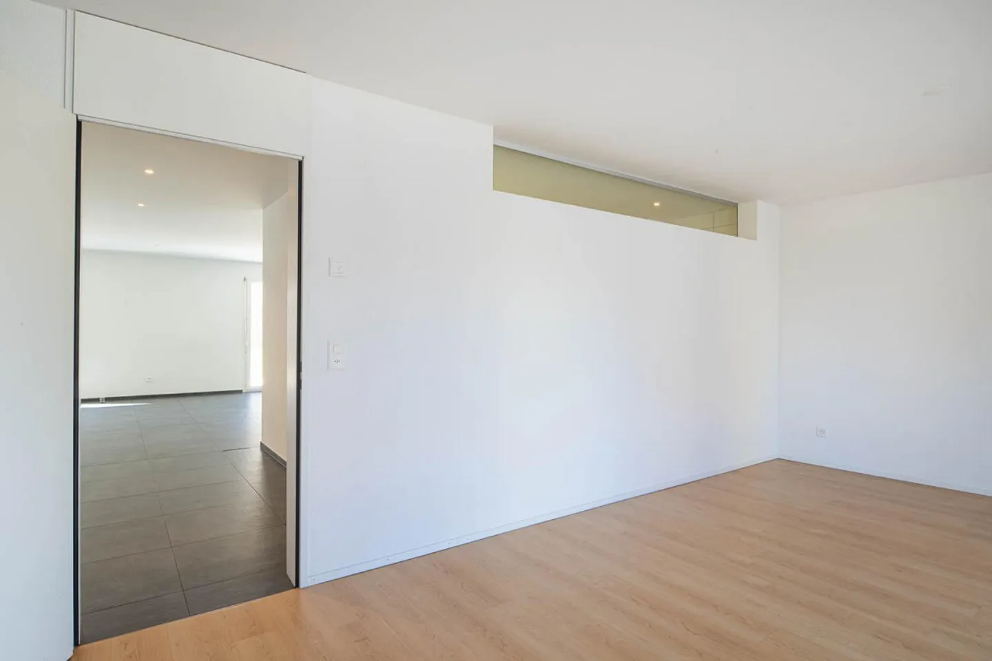 Appartement spacieux de 3,5 pièces à Feuerthalen ! - Photo 7 sur 9