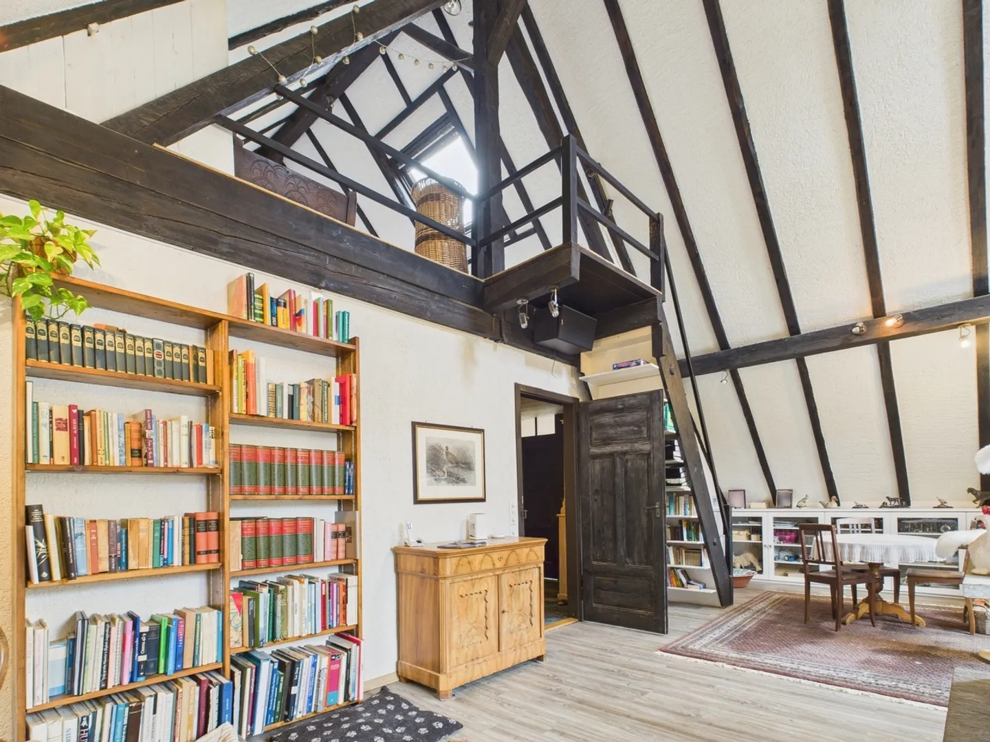 Attractive plot with versatile potential and existing property in idyllic location - Photo 10 of 13