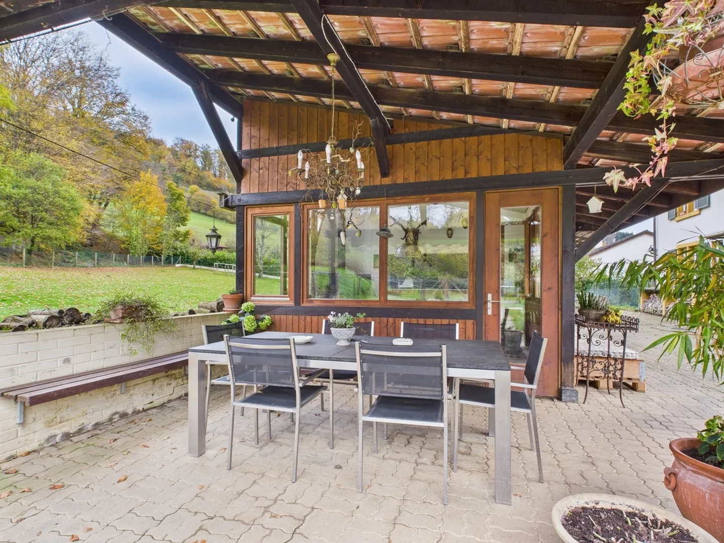 Attractive plot with versatile potential and existing property in idyllic location - Photo 12 of 13