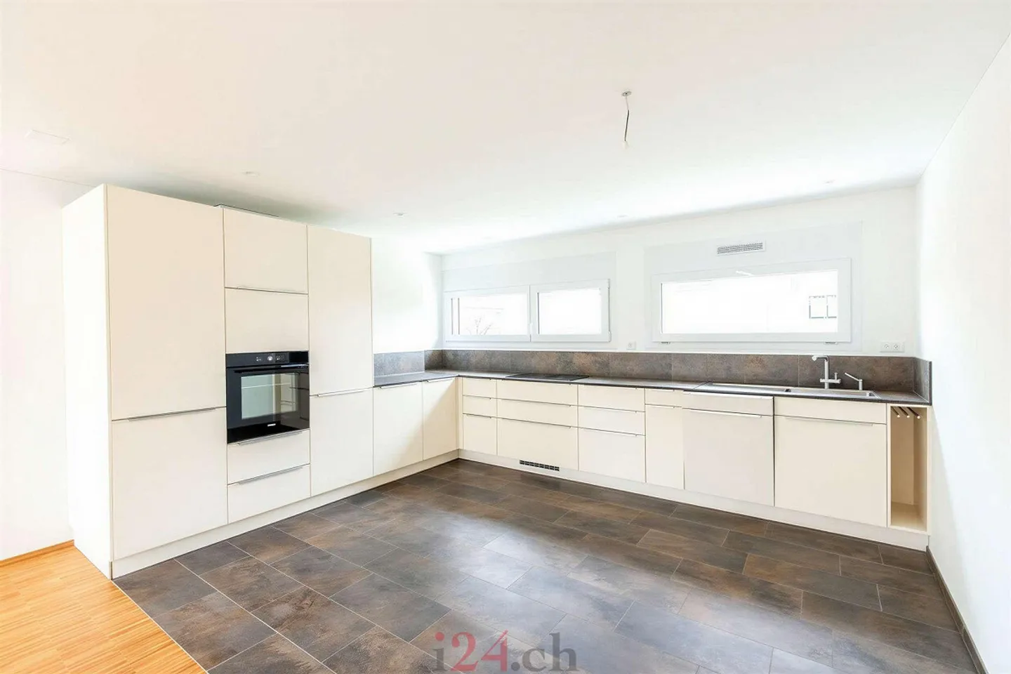 Casa di mezzo 4½ stanze - Vita moderna su tre livelli con molta luce - Foto 4 di 12