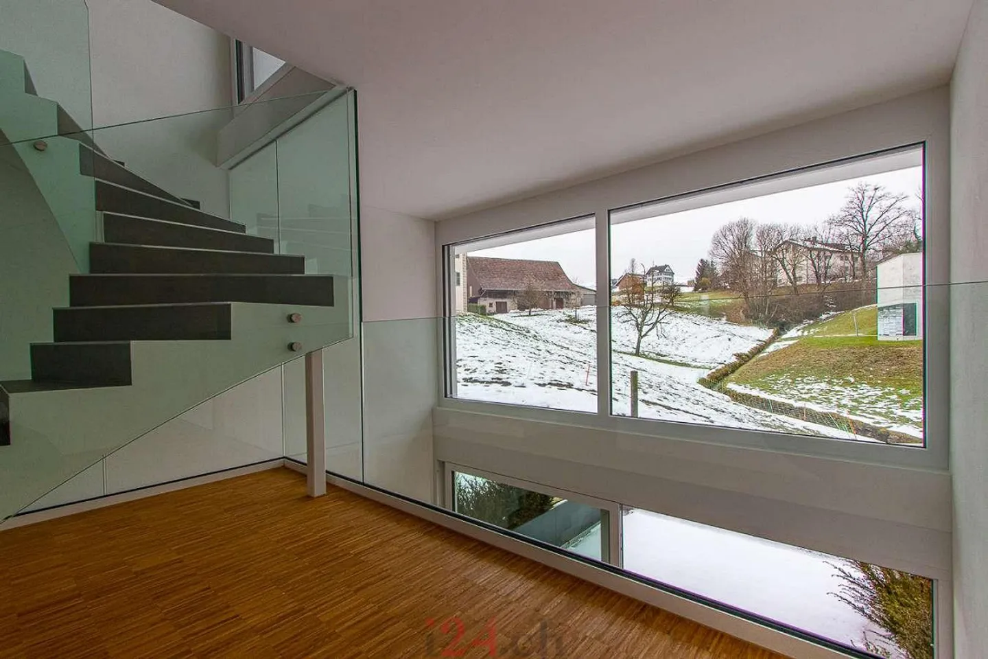 Casa di mezzo 4½ stanze - Vita moderna su tre livelli con molta luce - Foto 7 di 12