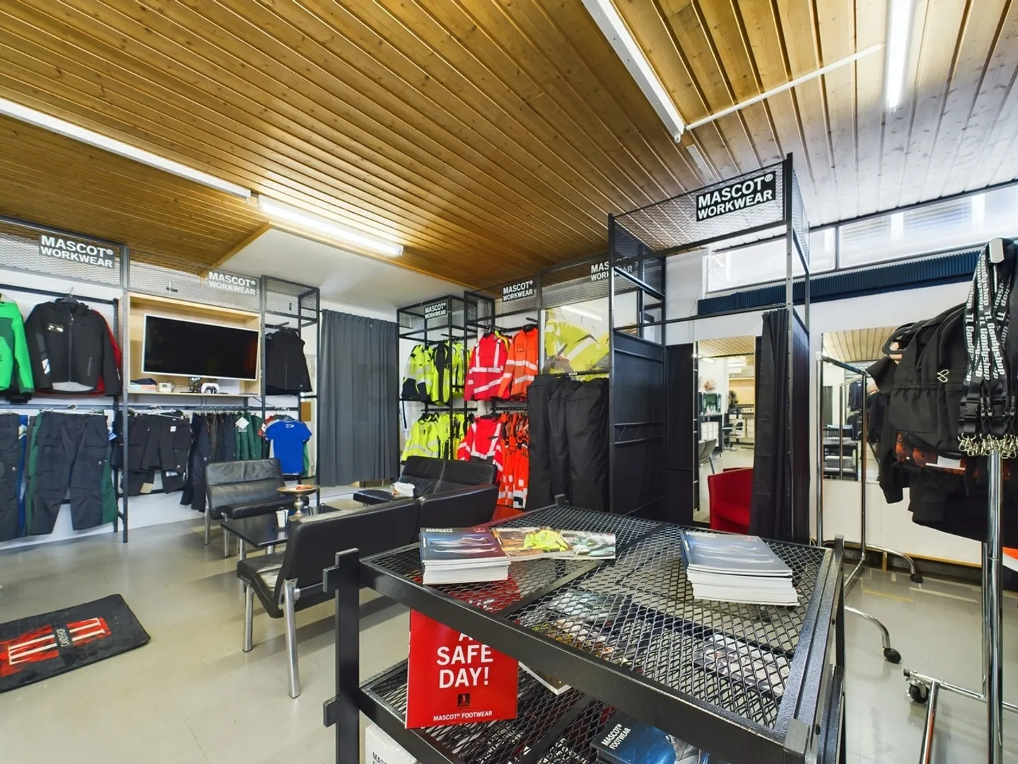 Zuhause mit Zusatznutzen - grosszügige 5.5-Zimmer-Wohnung &amp; Mieteinnahmen im Erdgeschoss - Foto 11 von 13