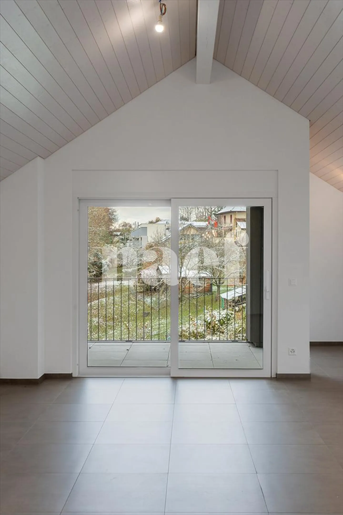 Dernier étage 4.5 pièces - Photo 3 sur 7