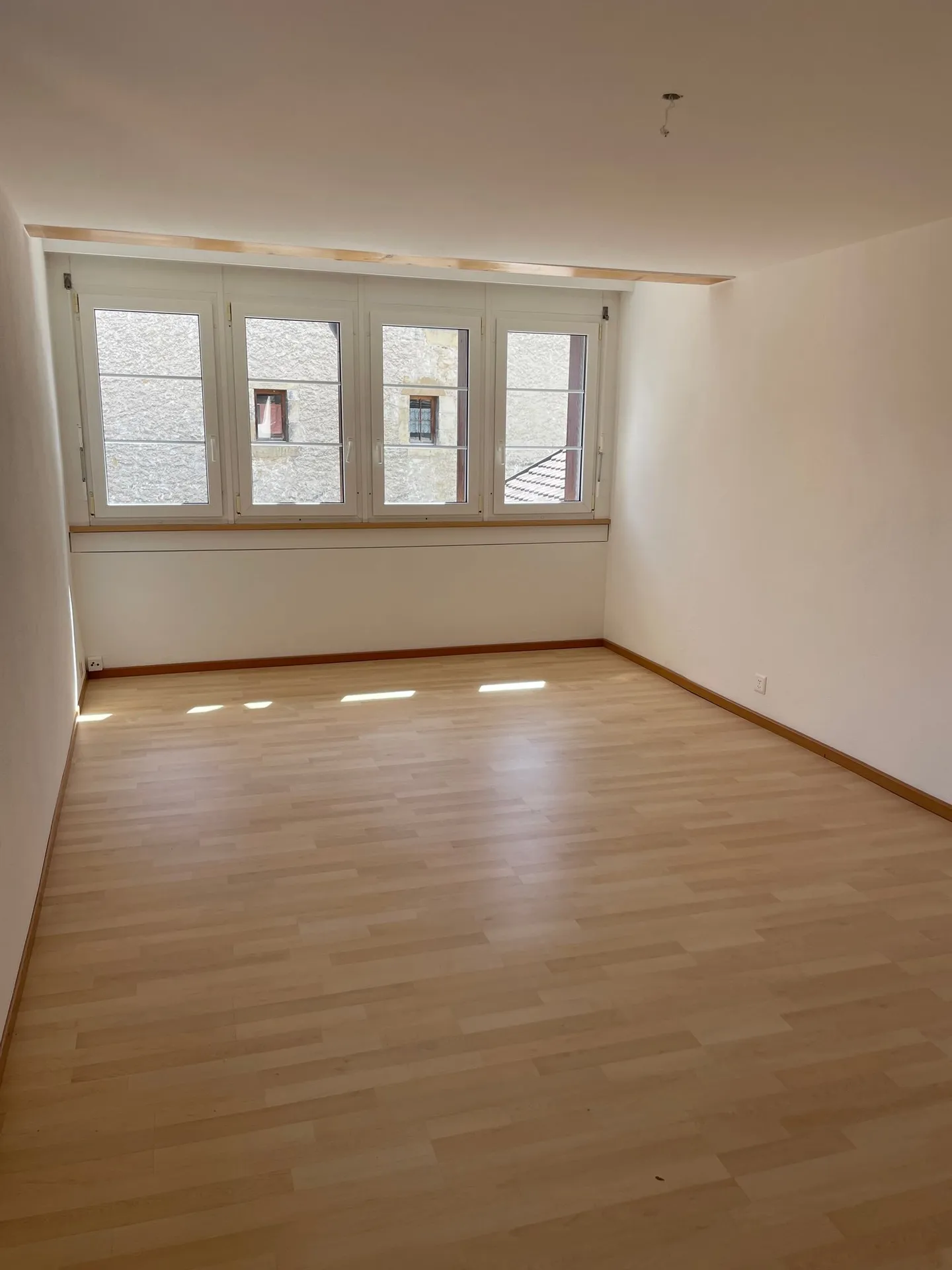 Charmant bungalow individuel de 4,5 pièces sur 3 étages - Photo 7 sur 11