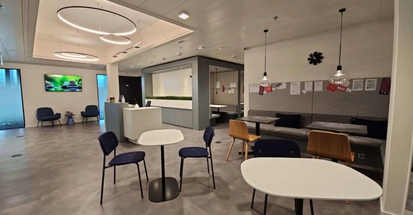 Private Office Space for 10 at Regus Andreaspark - Photo 5 of 7
