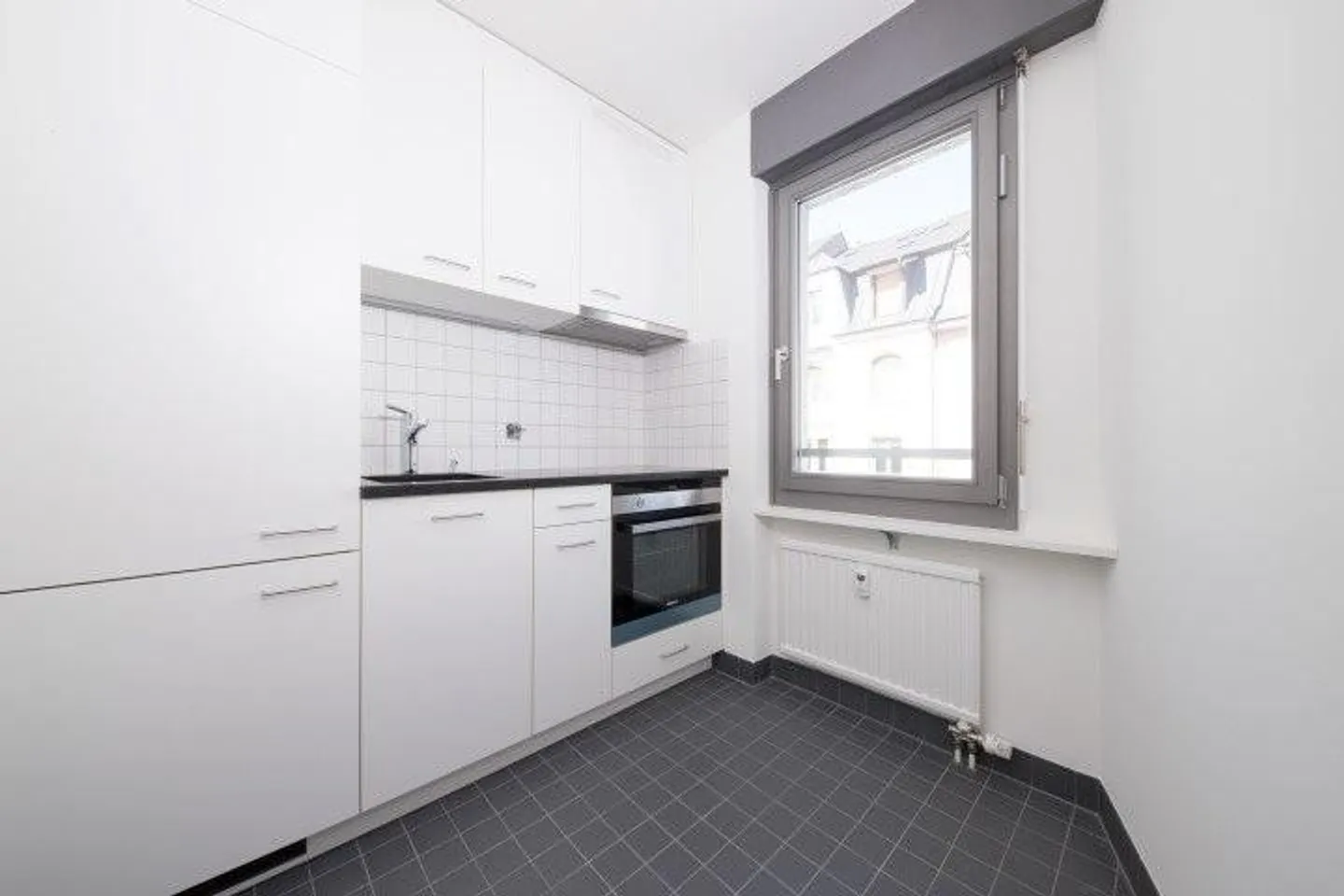 Sanierte Wohnung mit Balkon - Foto 3 von 6