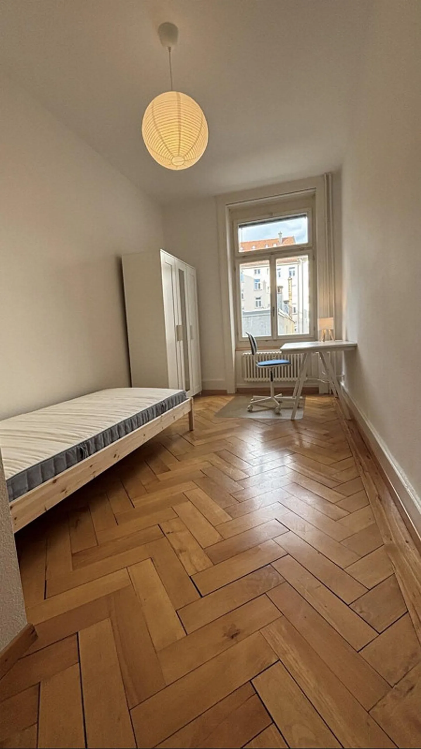 Chambre meublée dans un appartement partagé étudiant 12m2, central, calme - Photo 4 sur 9