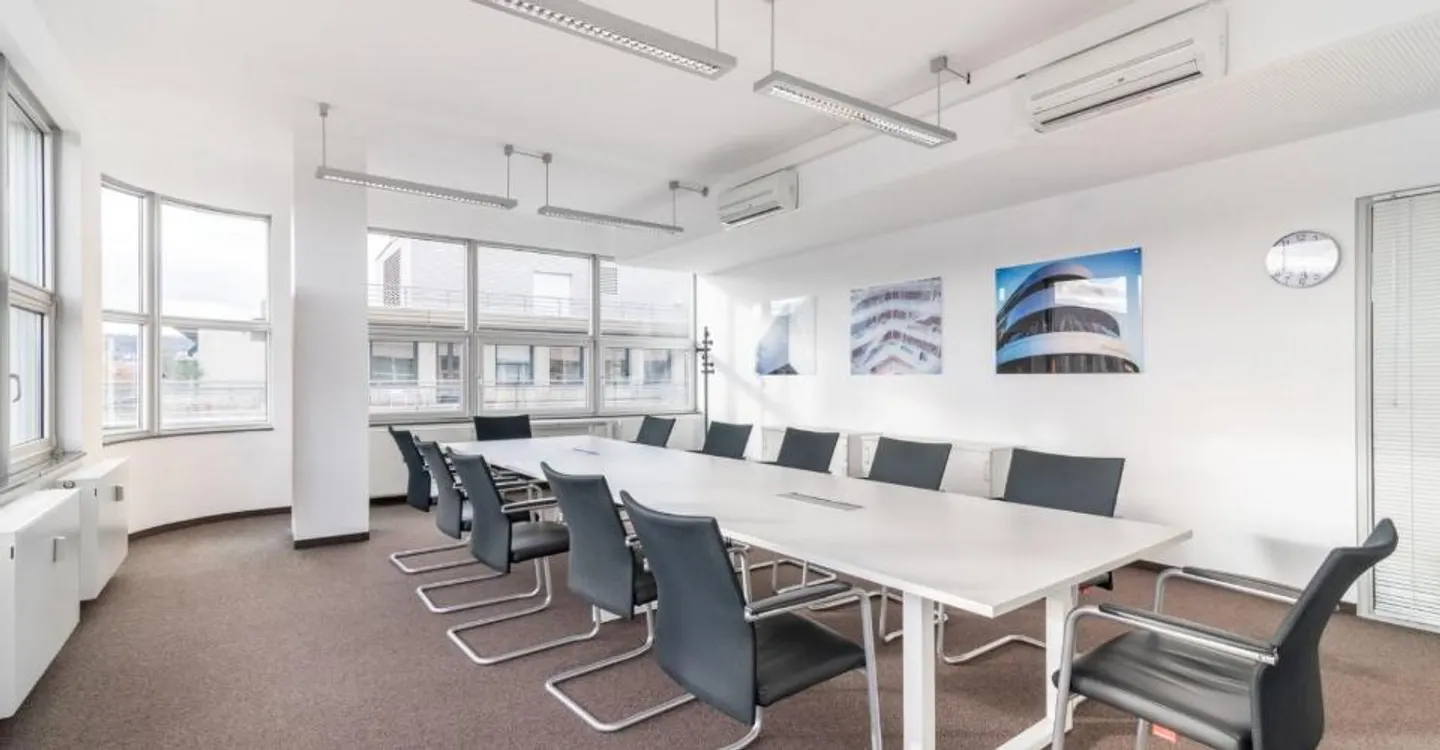Ufficio privato per 10 persone in Regus Spoom Oerlikon - Foto 1 di 5
