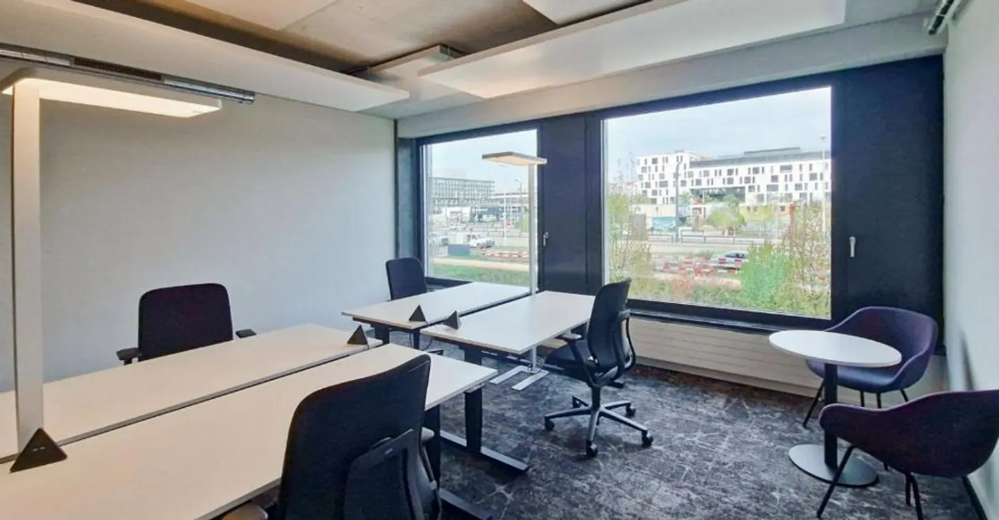 Ufficio privato per 10 persone in Regus Spoom Oerlikon - Foto 3 di 5
