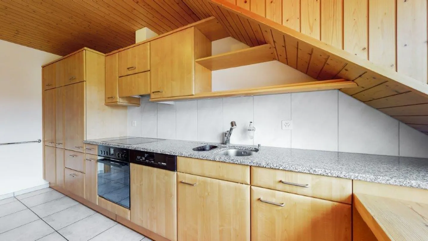 Calme, charmant et central à Ittigen; appartement sous les combles de 2,5 pièces avec ... - Photo 2 sur 11