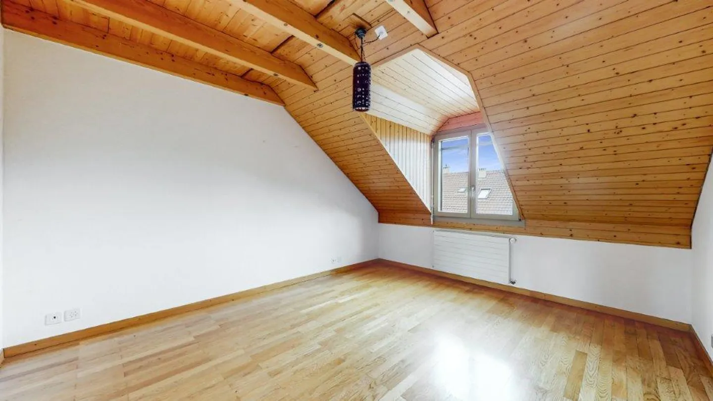 Calme, charmant et central à Ittigen; appartement sous les combles de 2,5 pièces avec ... - Photo 7 sur 11