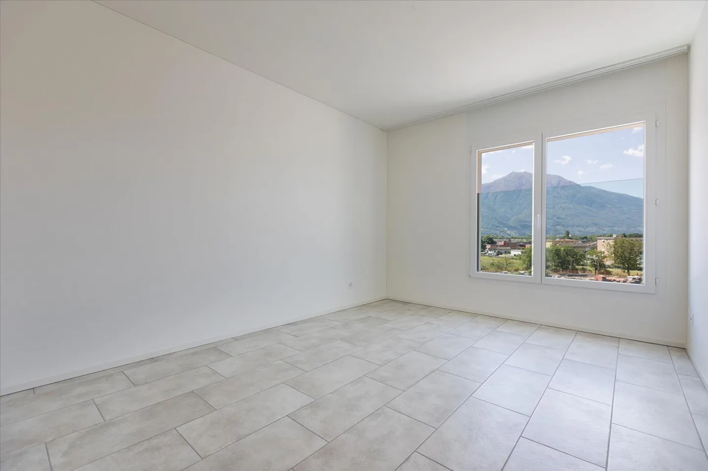 Modernes Apartment mit Balkon - Foto 7 von 9