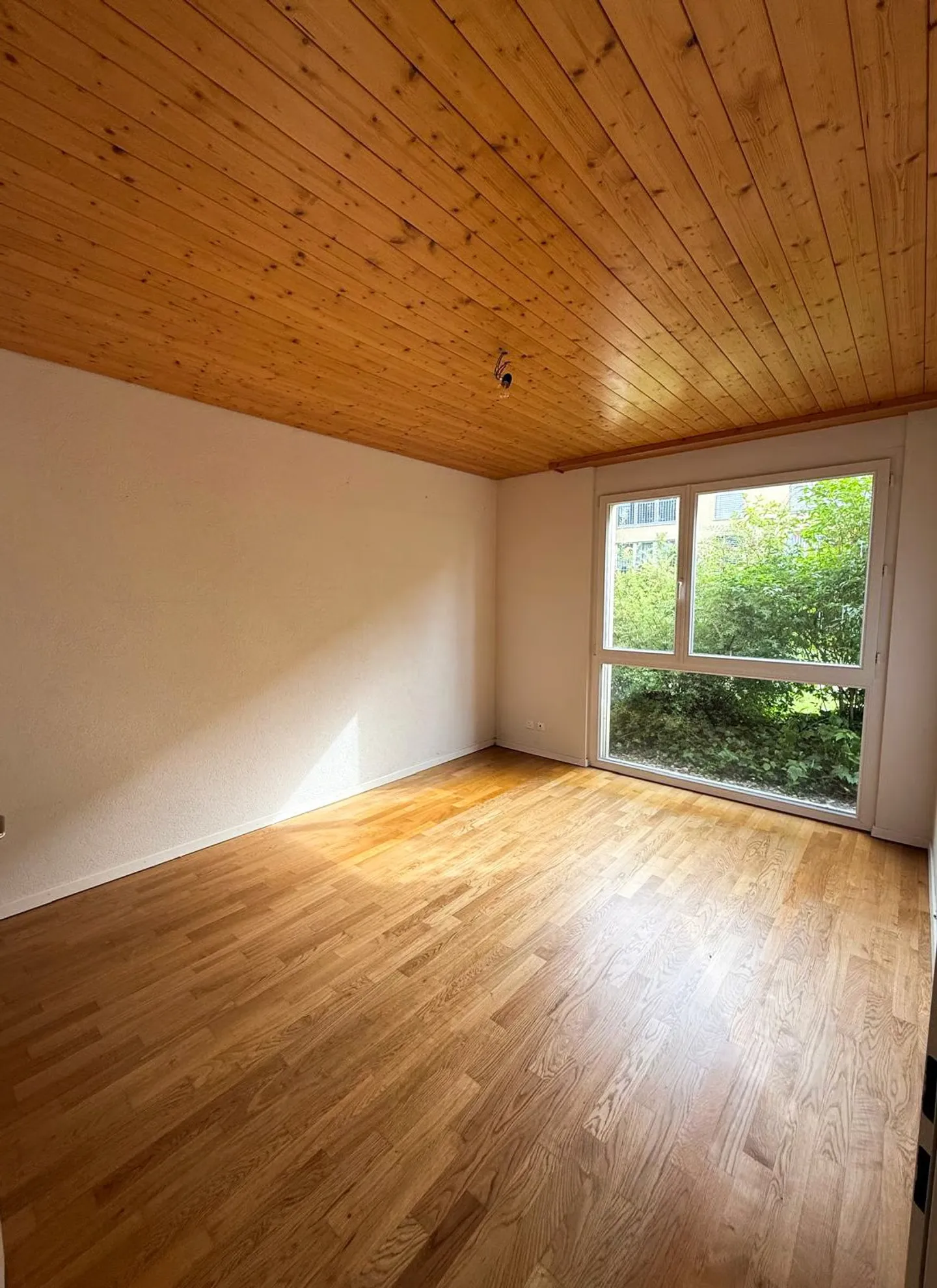 Charmante appartement 3,5 pièces avec vue sur la verdure - Photo 10 sur 15