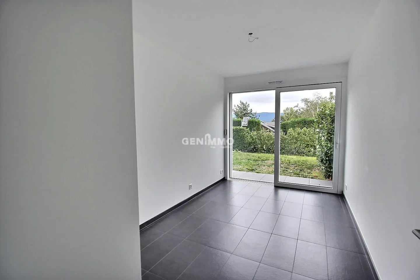 Appartement Moderne avec Jardin - Photo 5 sur 6