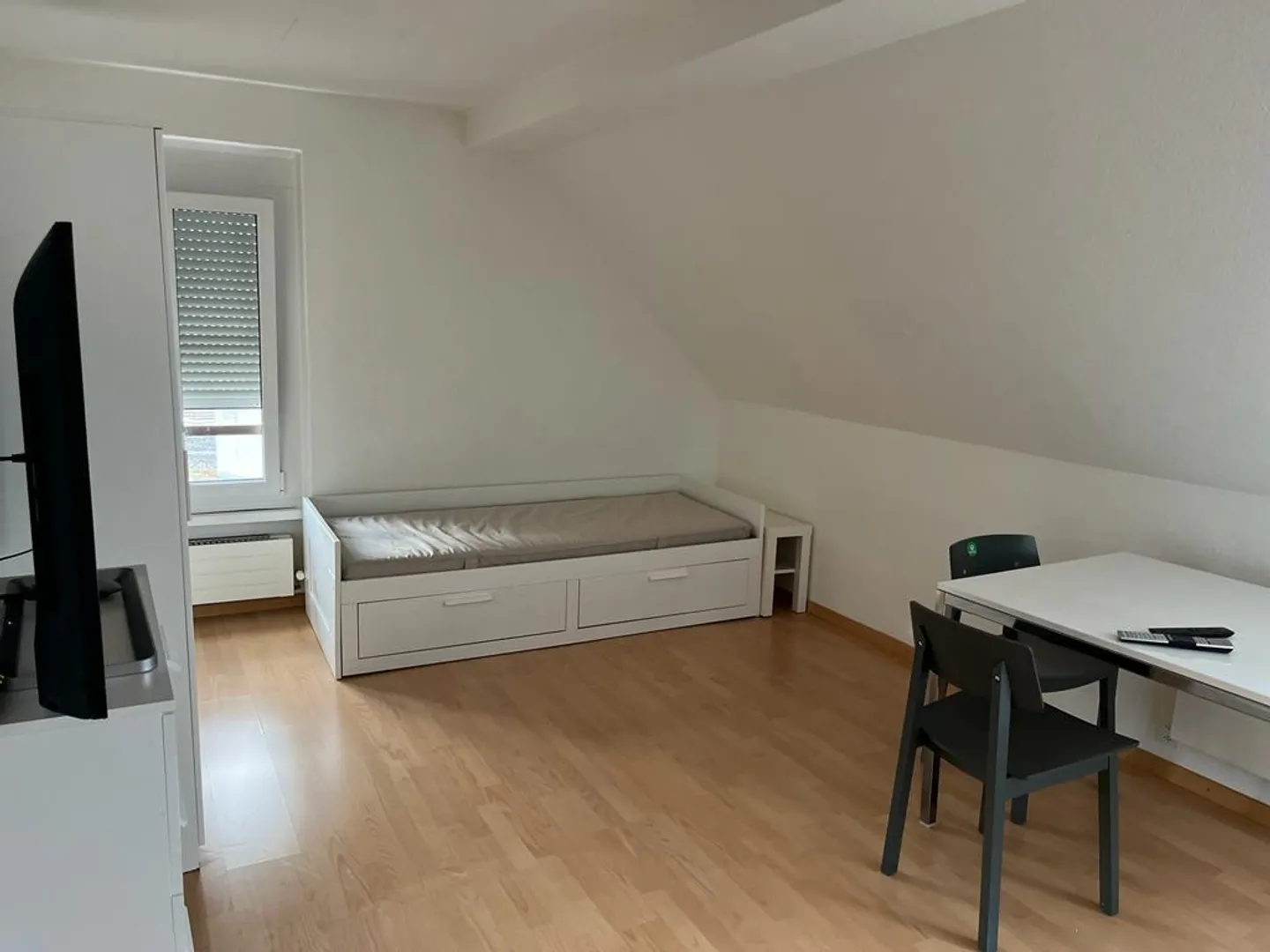 Appartement meublé de 1.5 pièces à Triemli - Photo 2 sur 5