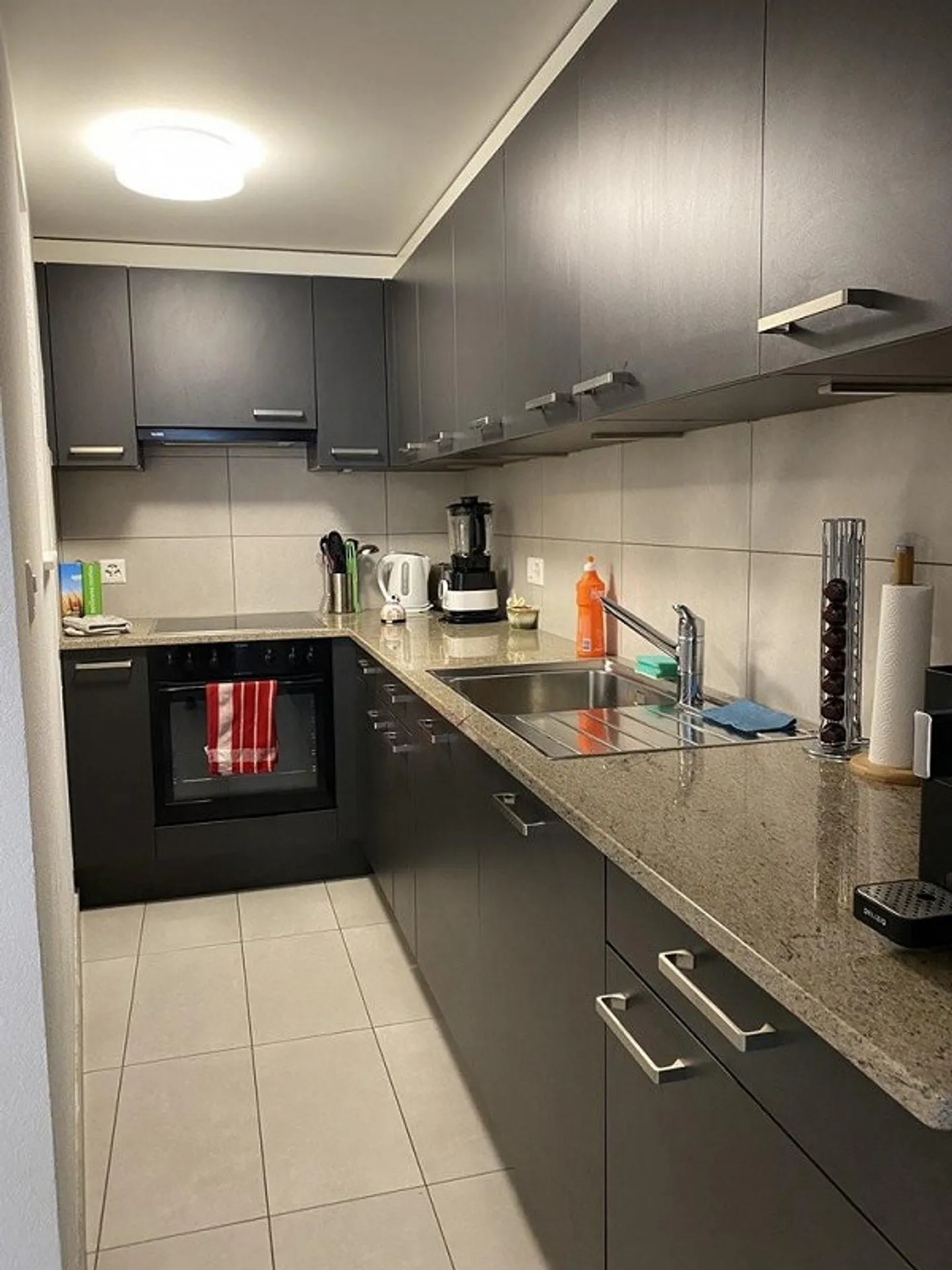 Large apartment in downtown Yverdon - Photo 6 of 9