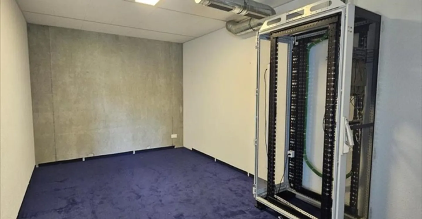 Spazio ufficio in affitto - Foto 4 di 7